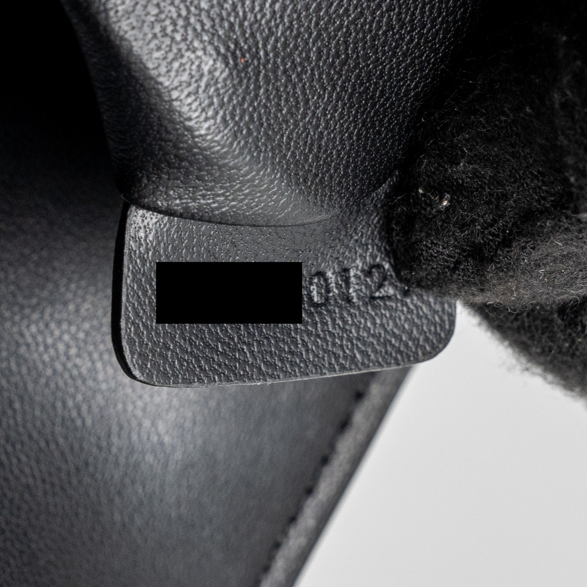 CELINE TEEN TRIOMPHE BAG CALFSKIN BLACK GHW