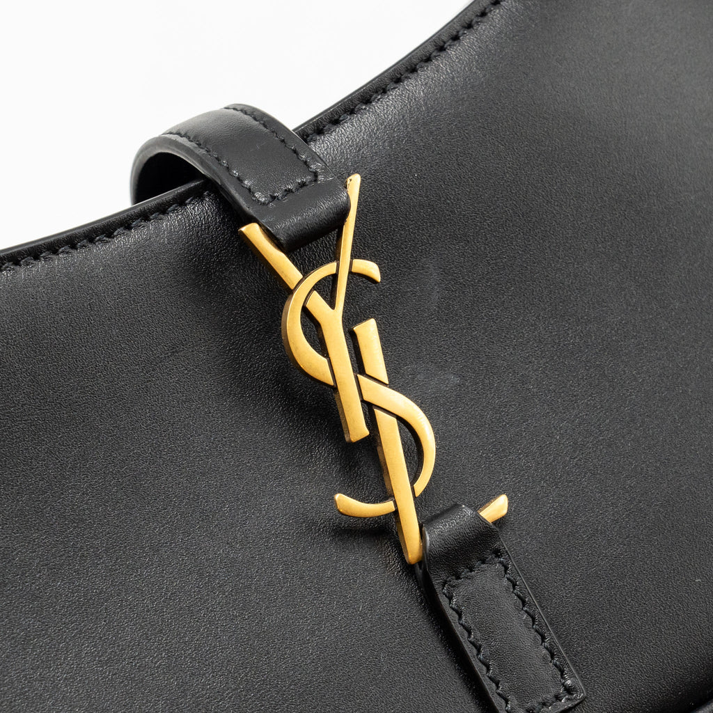 SAINT LAURENT/YSL MINI LE 5 A 7 HOBO BAG SMOOTH CALFSKIN BLACK GHW