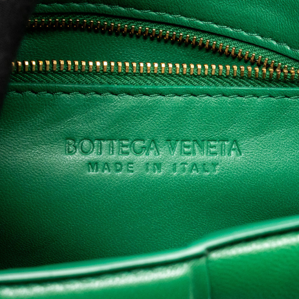 BOTTEGA VENETA PADDED CASSETTE INTRECCIO NAPPA LAMBSKIN GREEN GHW