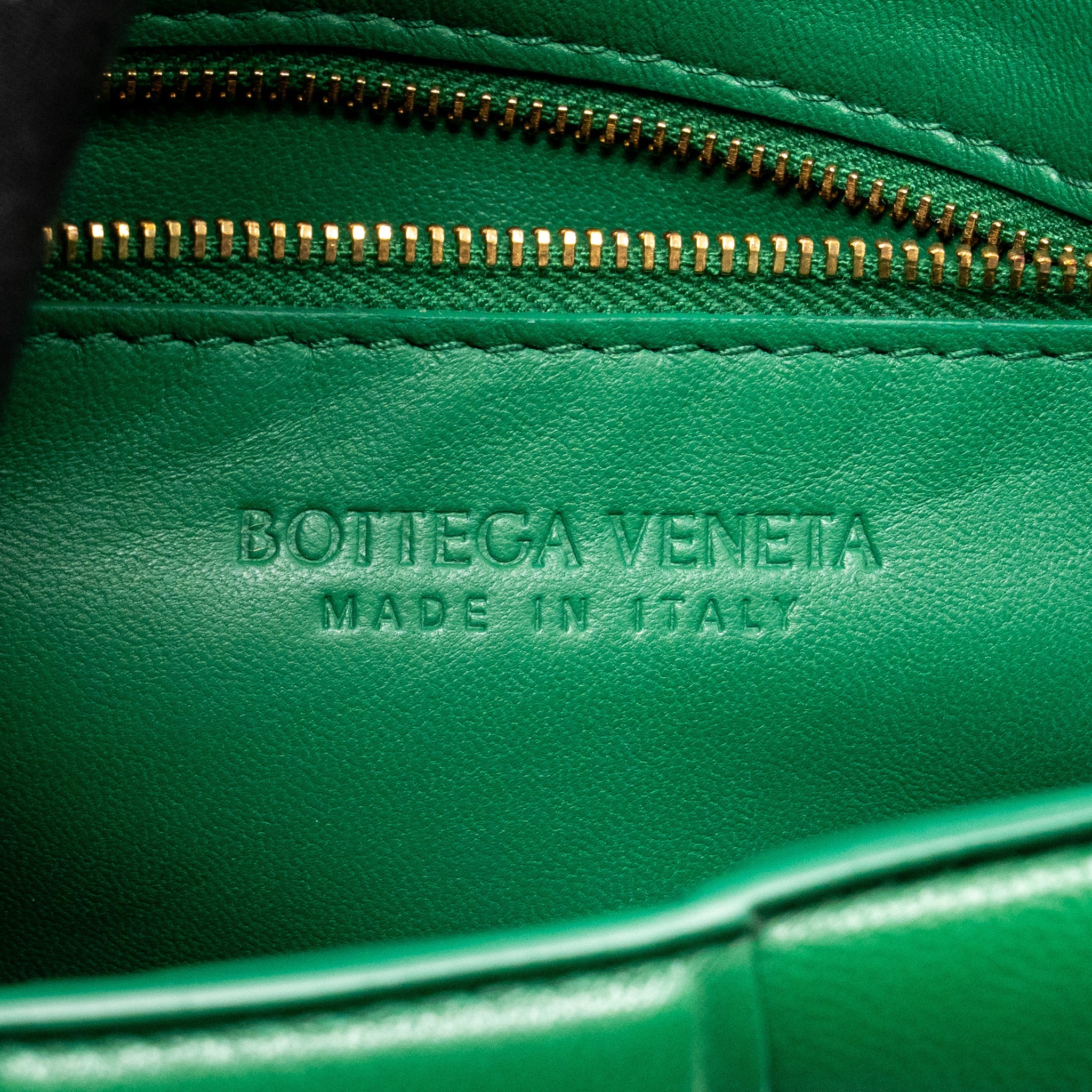 BOTTEGA VENETA PADDED CASSETTE INTRECCIO NAPPA LAMBSKIN GREEN GHW