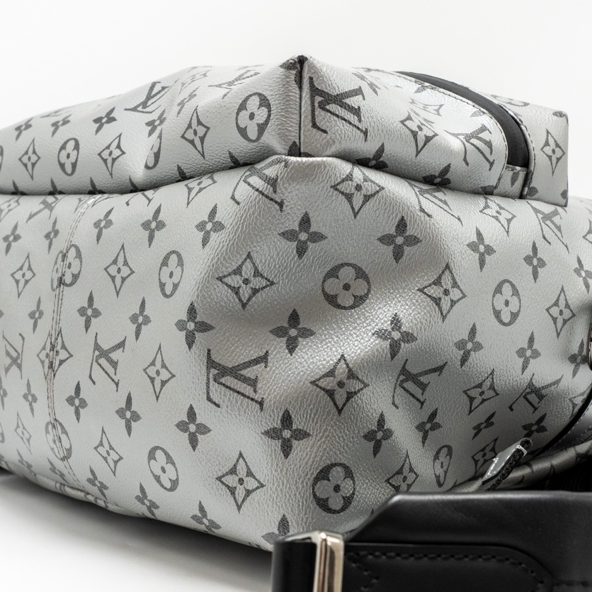 LOUIS VUITTON BACKPACK APOLLO MONOGRAM CANVAS SILVER / BLACK SHW