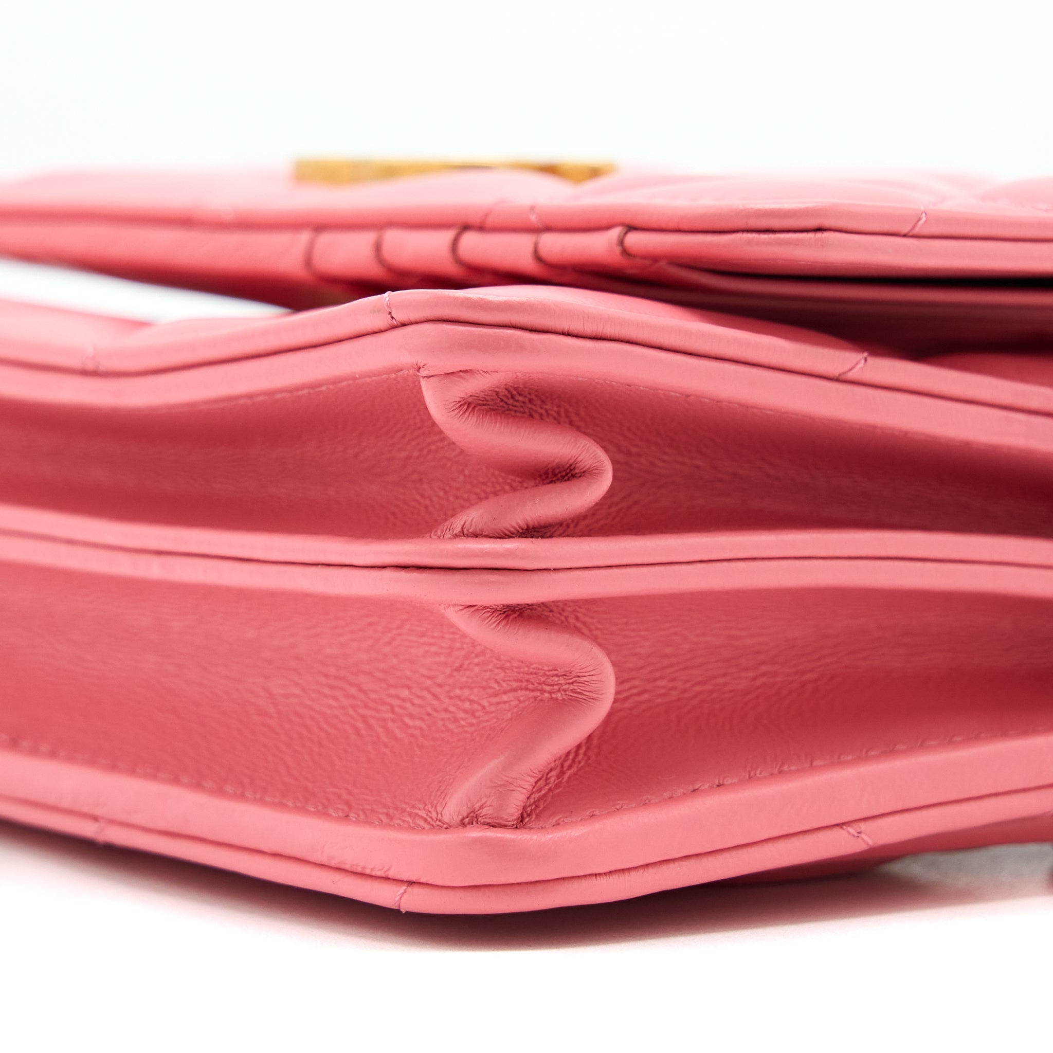 CHANEL 22P SEASONAL MINI SQUARE WALLET ON CHAIN LAMBSKIN PINK GHW