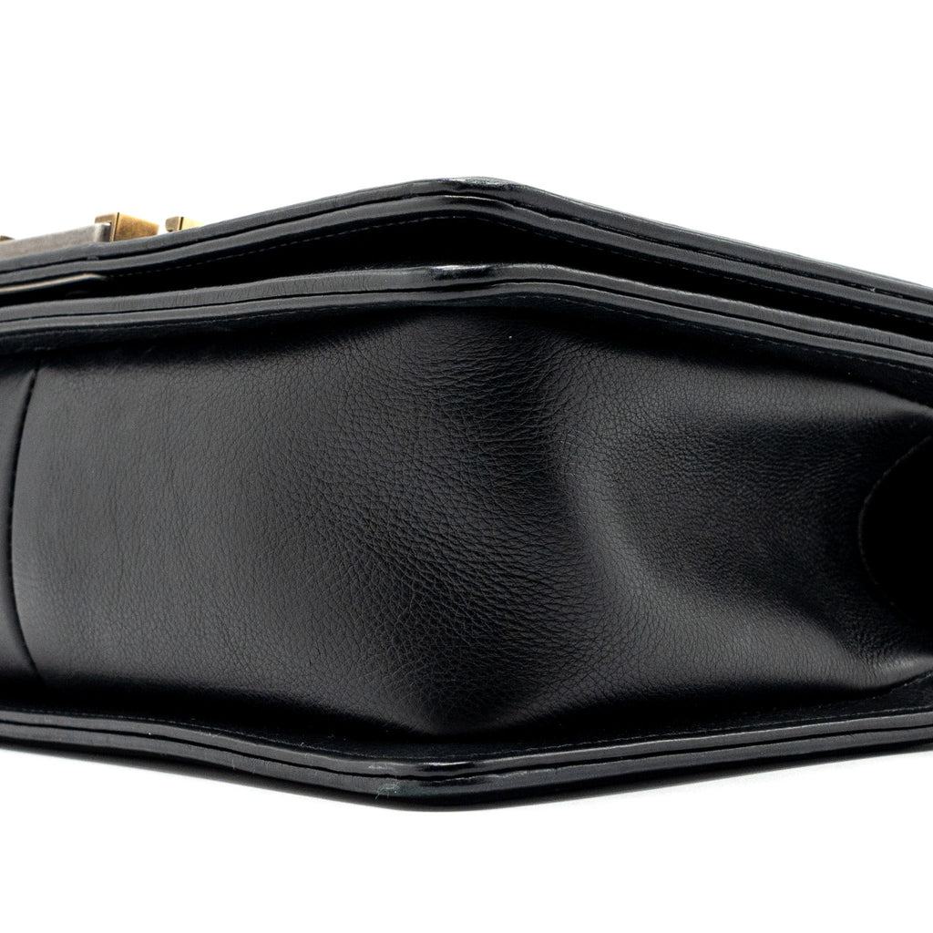 CHANEL MEDIUM BOY BAG CALFSKIN BLACK MULTICOLOUR HARDWARE