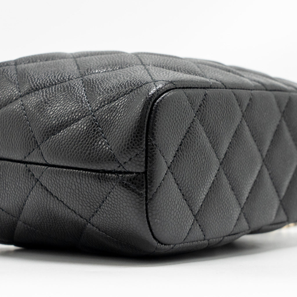 CHANEL QUILTED HOBO BAG WITH CHAIN CAVIAR BLACK LGHW (MICROCHIP)