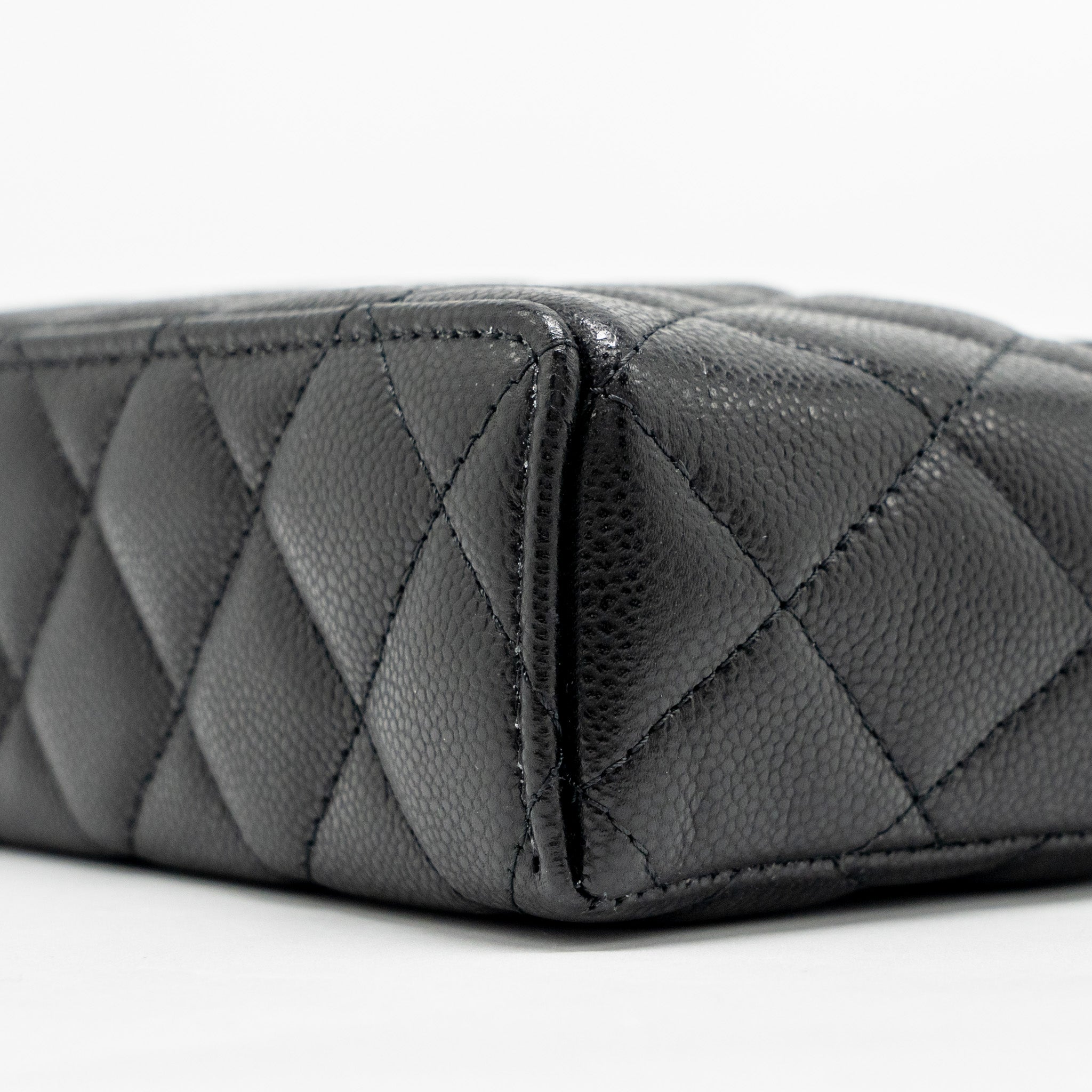 CHANEL 25P CC TOP HANDLE VANITY WITH CHAIN CAVIAR BLACK LGHW (MICROCHIP)