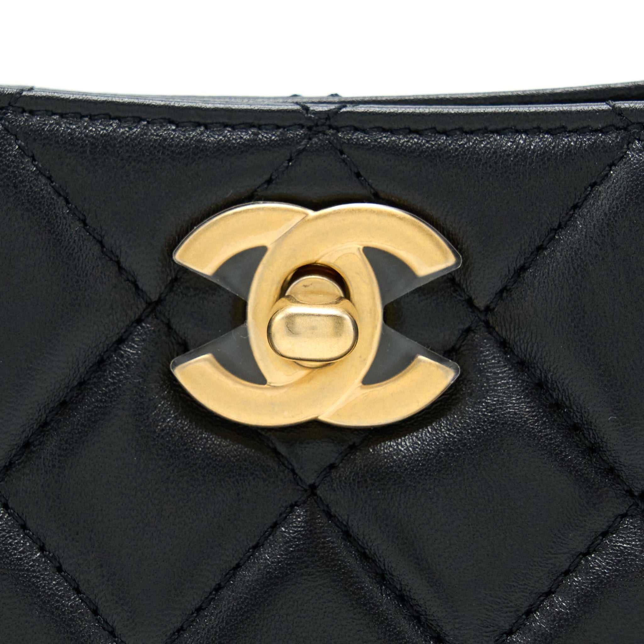 CHANEL 22B PEARL CRUSH HOBO BAG LAMBSKIN BLACK WITH GHW (MICROCHIP)