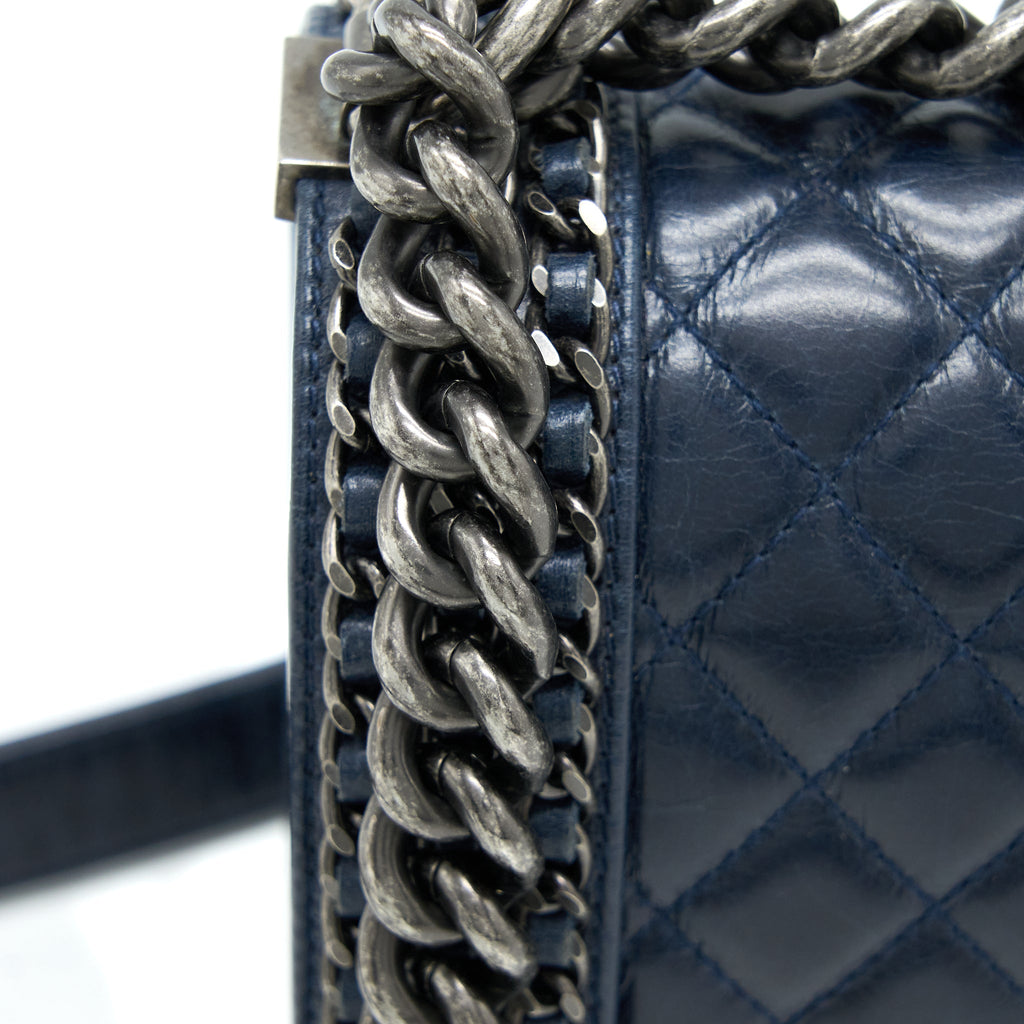 CHANEL MEDIUM BOY BAG LIMITED EDITION WITH CHAIN EDGE AGED CALFSKIN NAVY RUTHENIUM HARDWARE