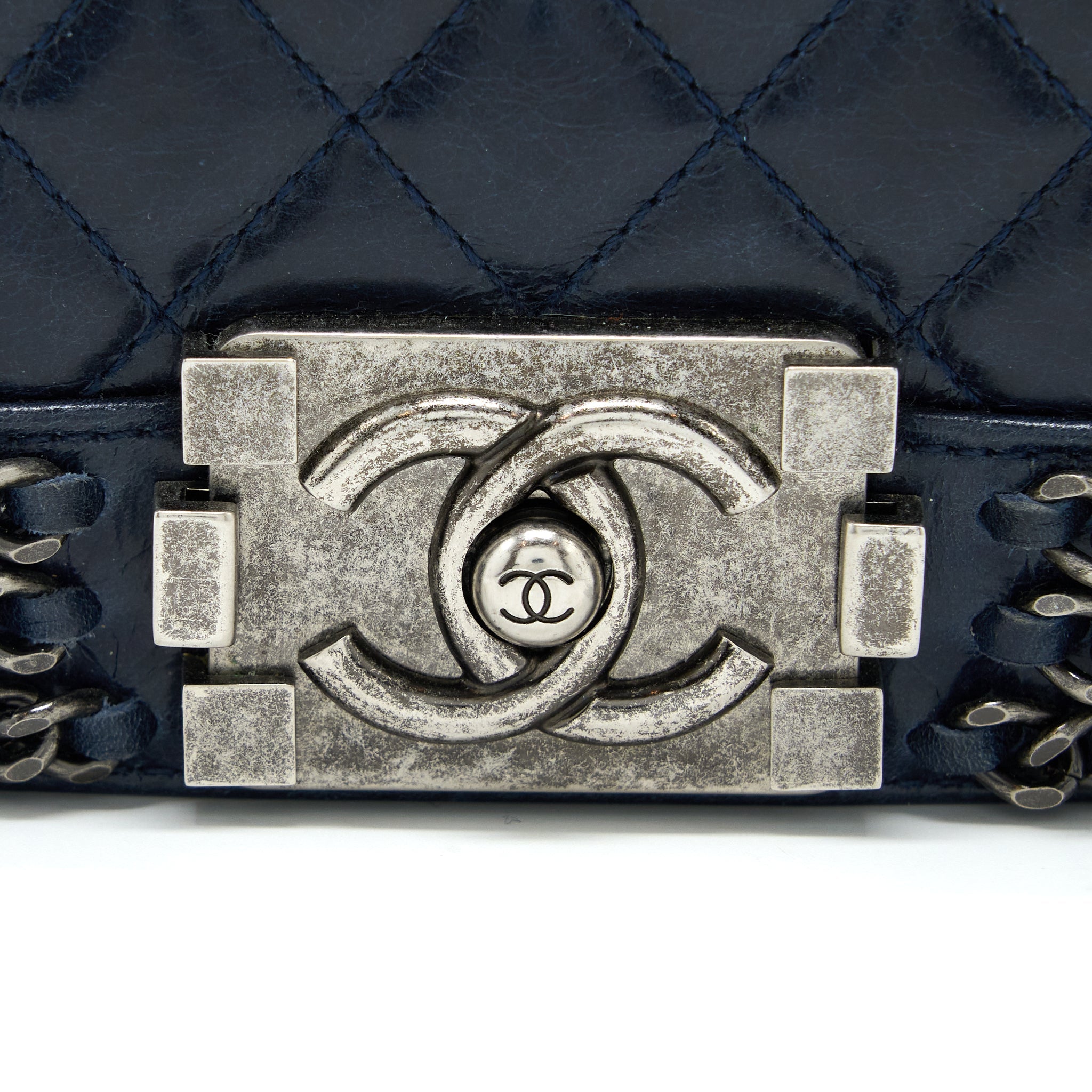 CHANEL MEDIUM BOY BAG LIMITED EDITION WITH CHAIN EDGE AGED CALFSKIN NAVY RUTHENIUM HARDWARE