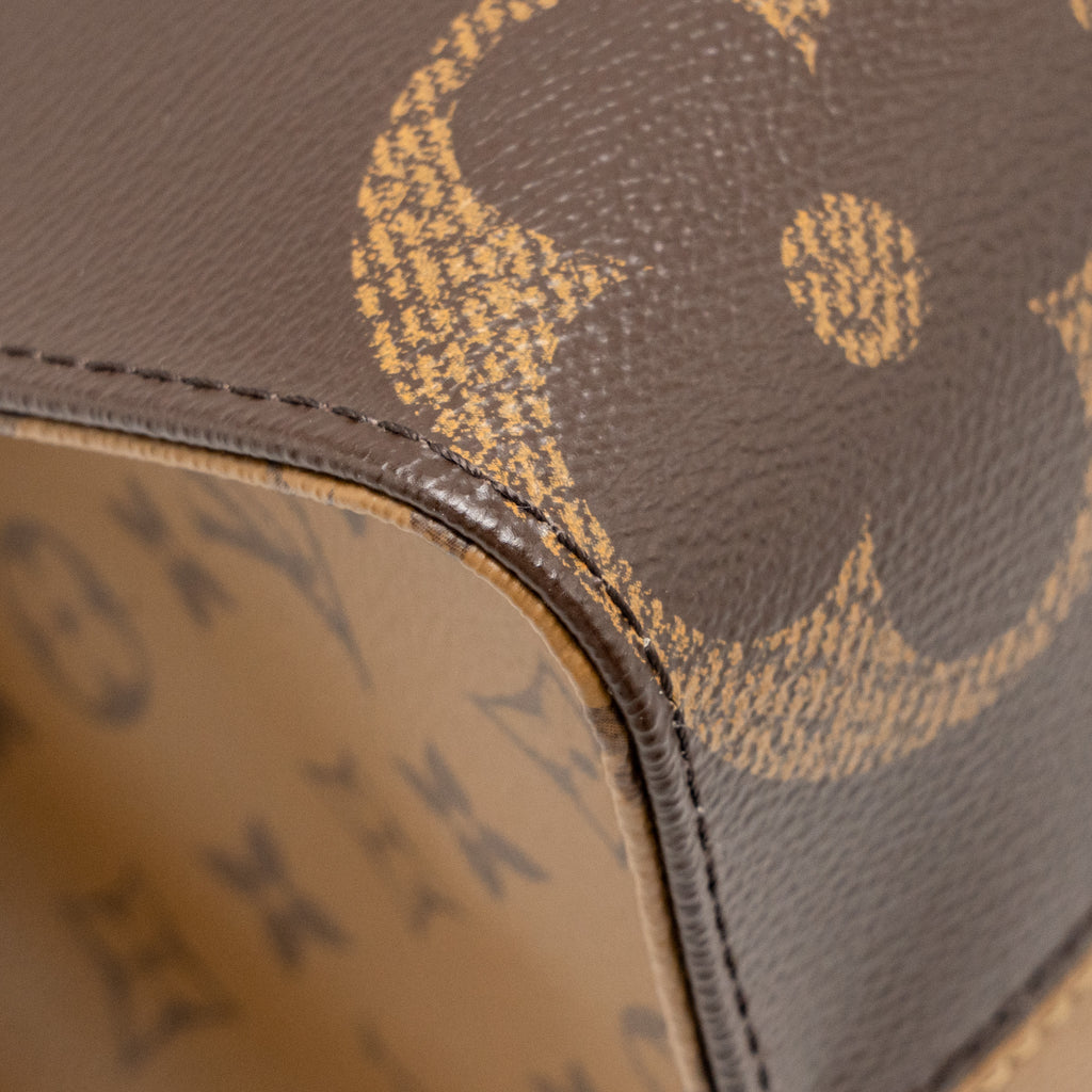 LOUIS VUITTON ONTHEGO MM MONOGRAM CANVAS GHW