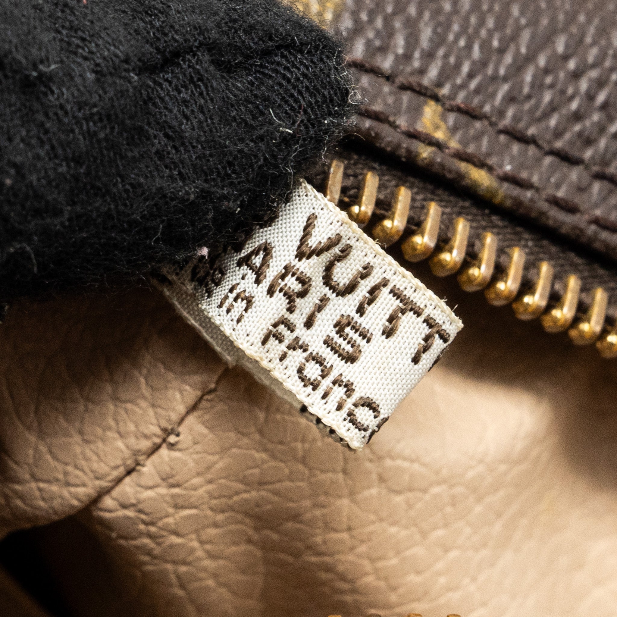 LOUIS VUITTON VINTAGE TROUSSE TOILETTE 28 COSMETIC BAG MONOGRAM CANVAS GHW