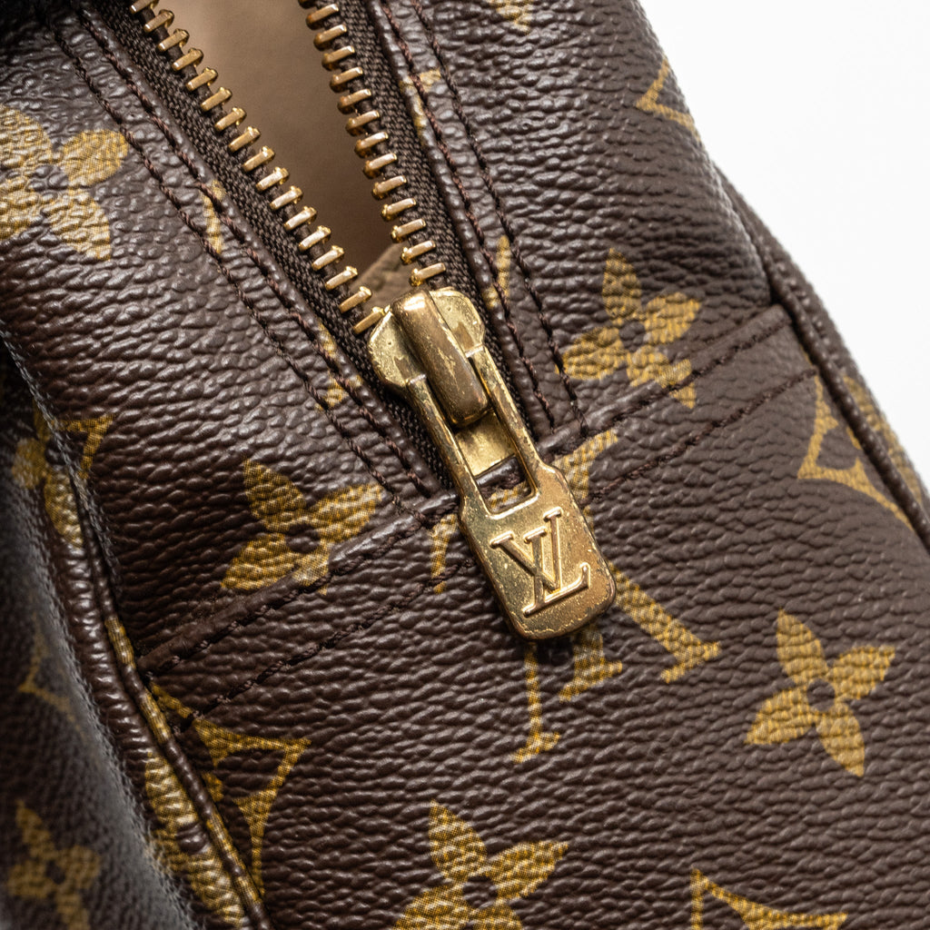 LOUIS VUITTON VINTAGE TROUSSE TOILETTE 28 COSMETIC BAG MONOGRAM CANVAS GHW