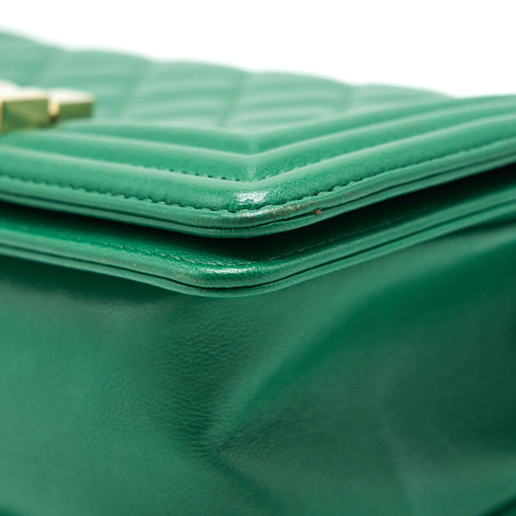 CHANEL SMALL BOY BAG LAMBSKIN GREEN LGHW
