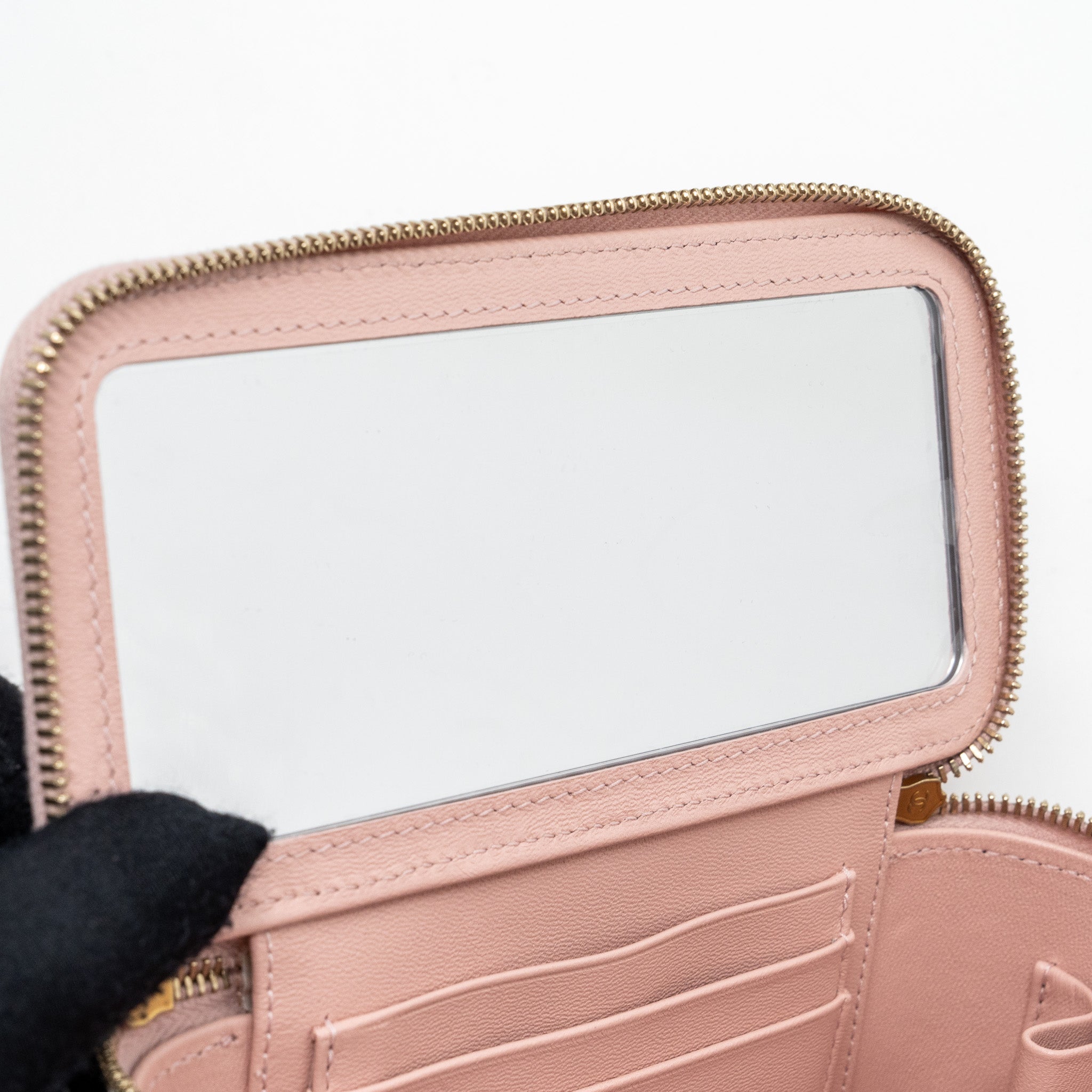 CHANEL LONG VANITY CASE CAMELLIA CHAIN LAMBSKIN  LIGHT PINK GHW (MICROCHIP)