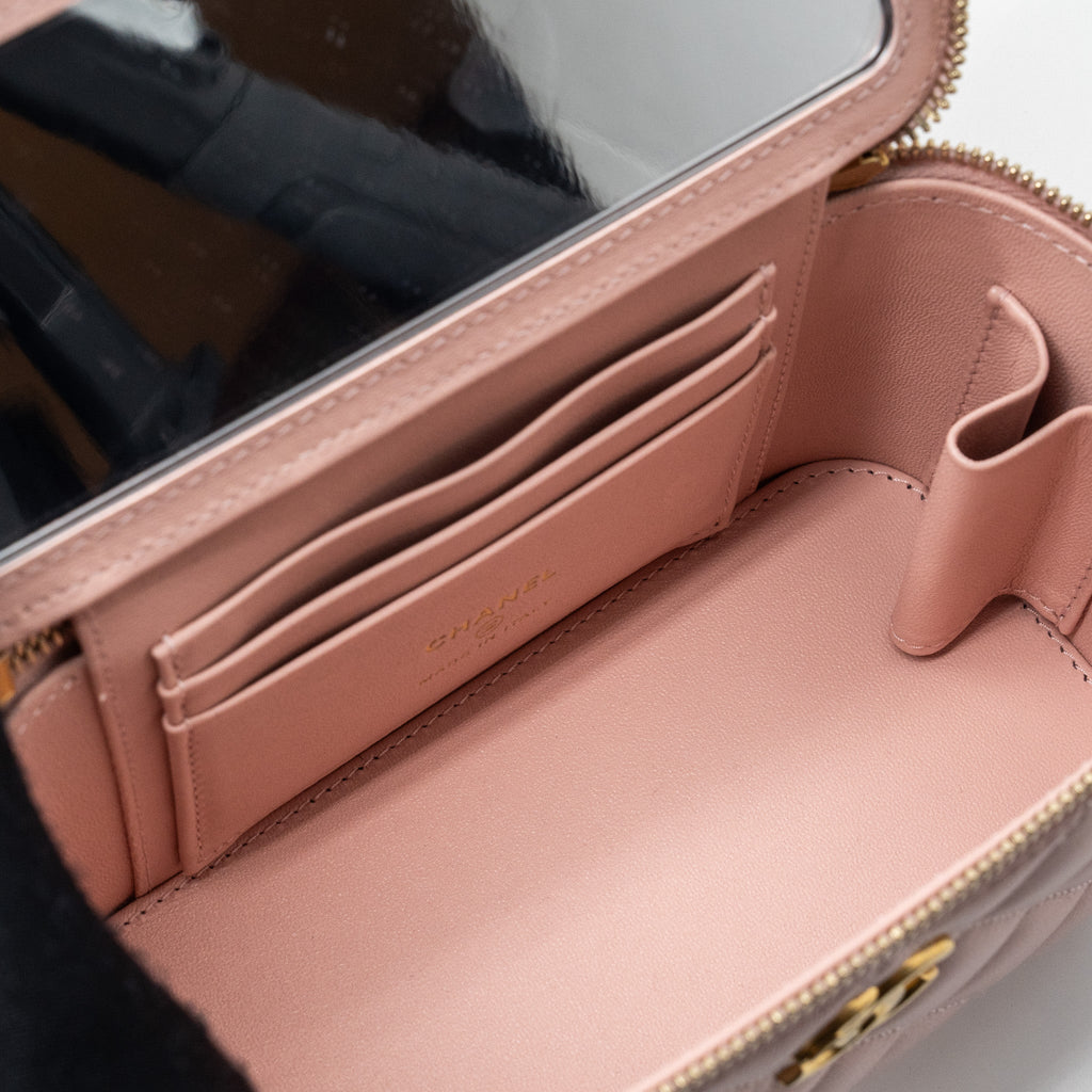 CHANEL LONG VANITY CASE CAMELLIA CHAIN LAMBSKIN  LIGHT PINK GHW (MICROCHIP)