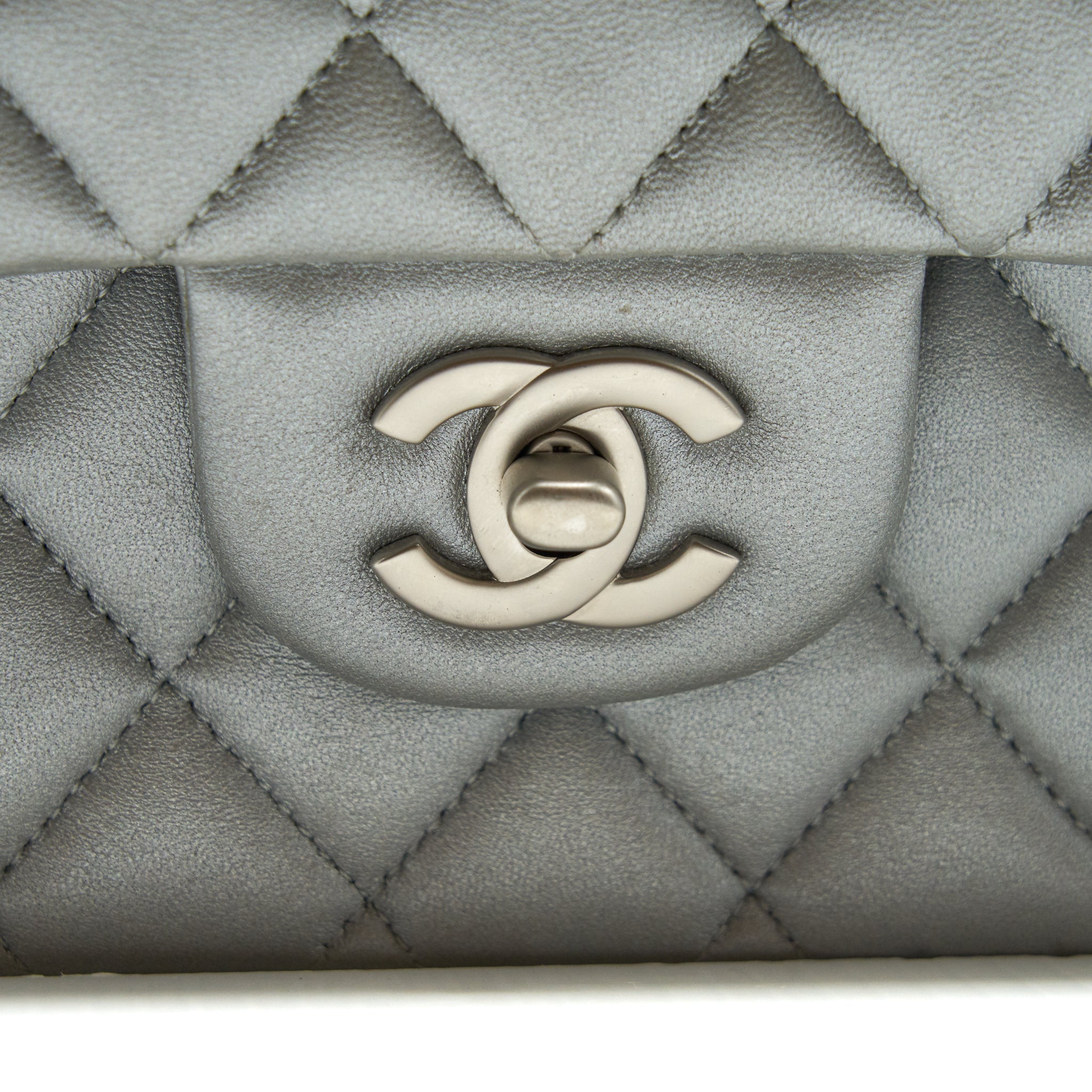 CHANEL MEDIUM CLASSIC FLAP BAG SILVER GREY SHW