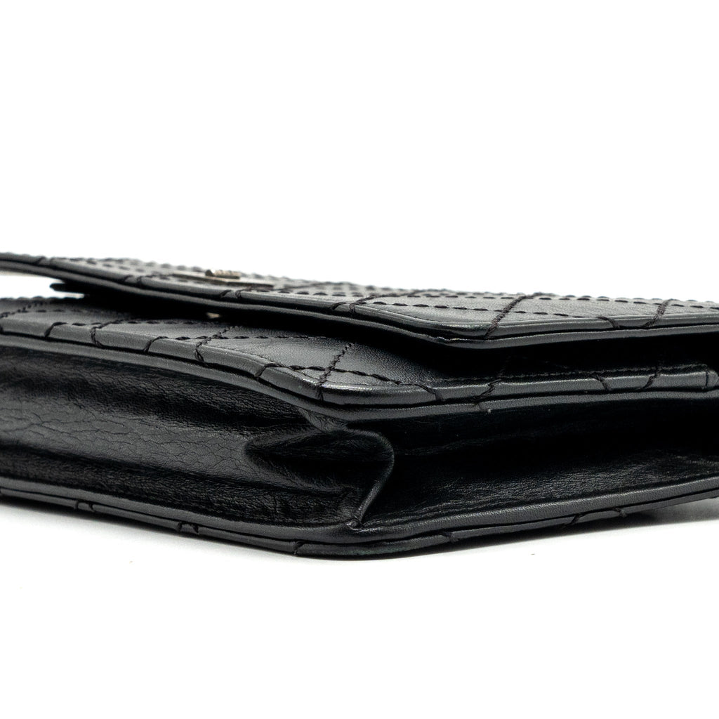 CHANEL 2.55 REISSUE WALLET ON CHAIN CALFSKIN BLACK RUTHENIUM HARDWARE
