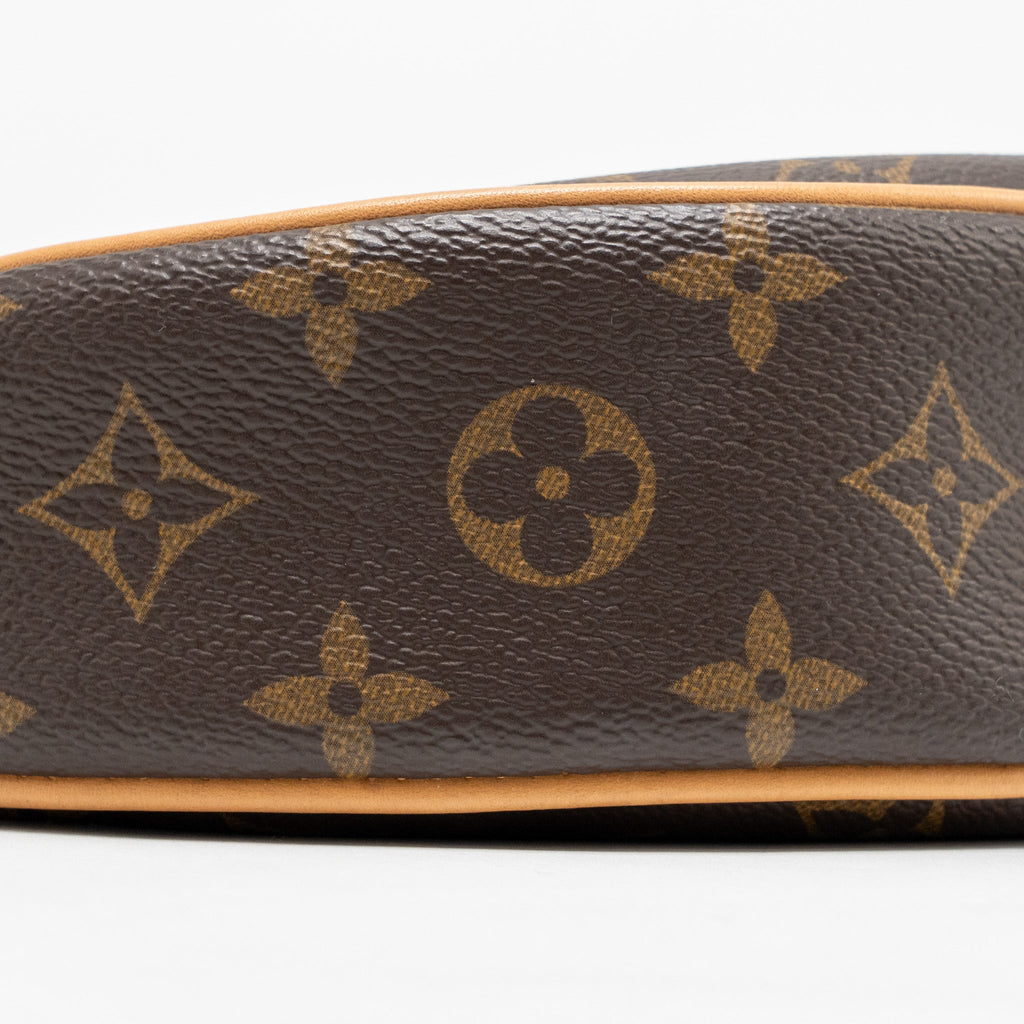 LOUIS VUITTON LOOP BAG MONOGRAM CANVAS GHW