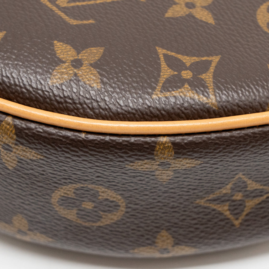 LOUIS VUITTON LOOP BAG MONOGRAM CANVAS GHW