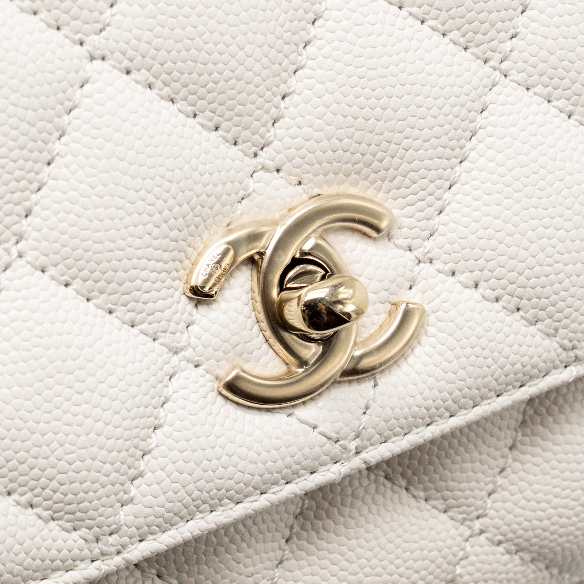 CHANEL MINI COCO HANDLE CAVIAR WHITE LGHW (MICROCHIP)