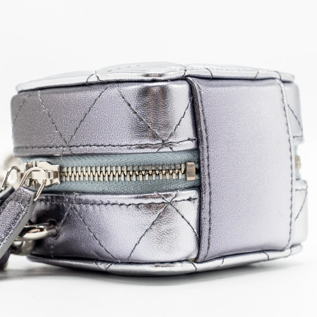 CHANEL MINI VANITY WITH GIANT CHAIN LAMBSKIN METALLIC GREY SHW