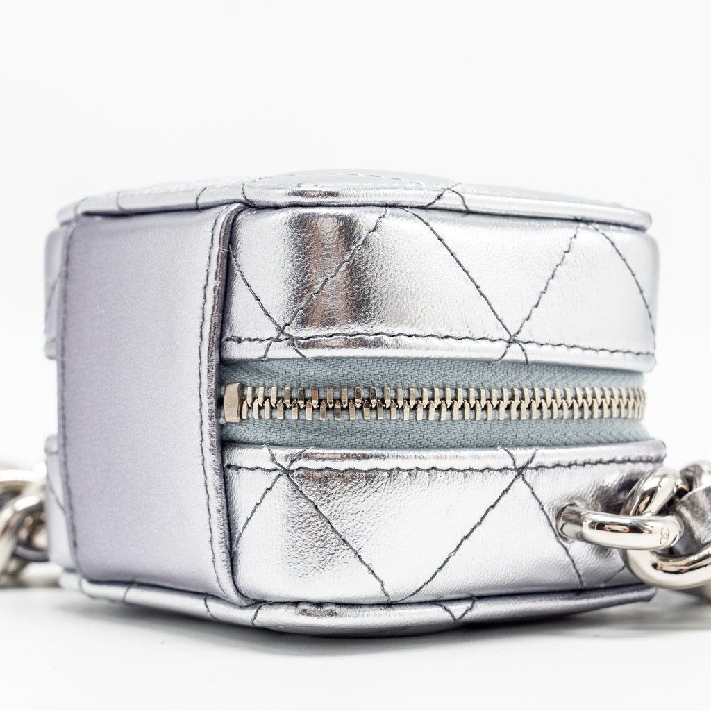 CHANEL MINI VANITY WITH GIANT CHAIN LAMBSKIN METALLIC GREY SHW