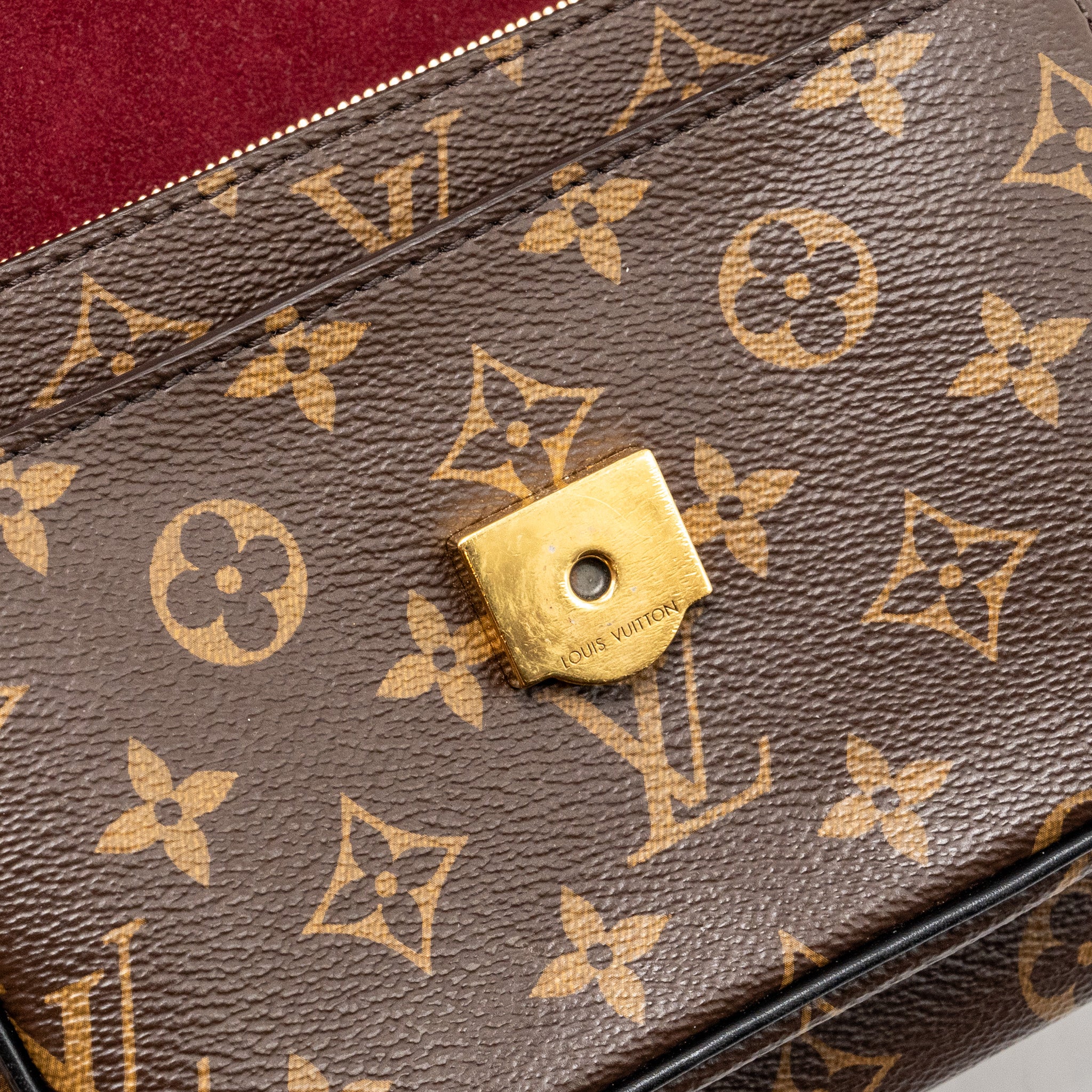 LOUIS VUITTON PASSY MONOGRAM CANVAS BLACK/GOLD HARDWARE
