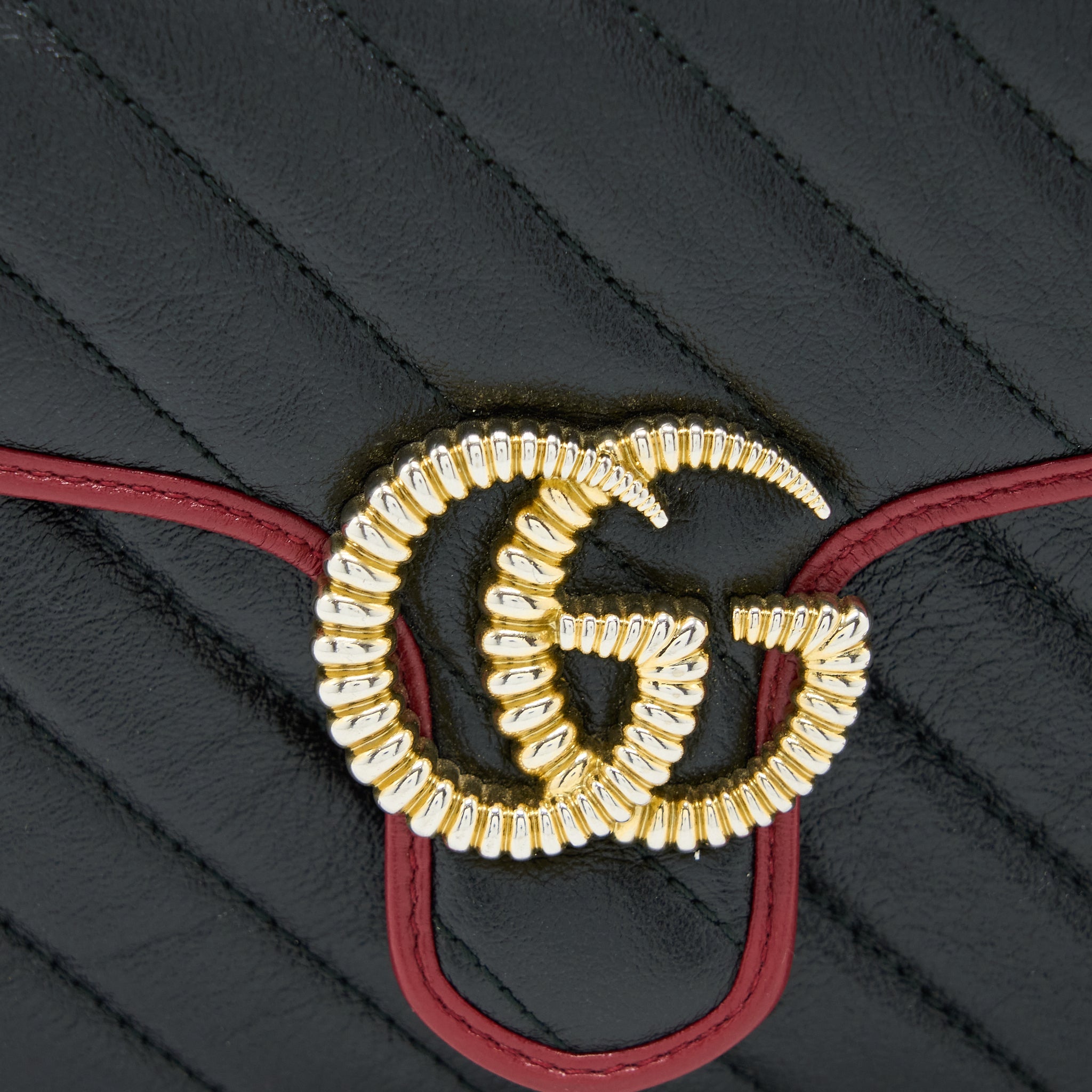 GUCCI GG MARMONT MINI TOP HANDLE BAG CALFSKIN BLACK/RED GHW
