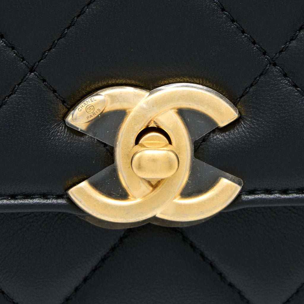 CHANEL 22S LETTER/CRYSTAL HANDLE FLAP BAG LAMBSKIN BLACK BRUSHED GHW(MICROCHIP)