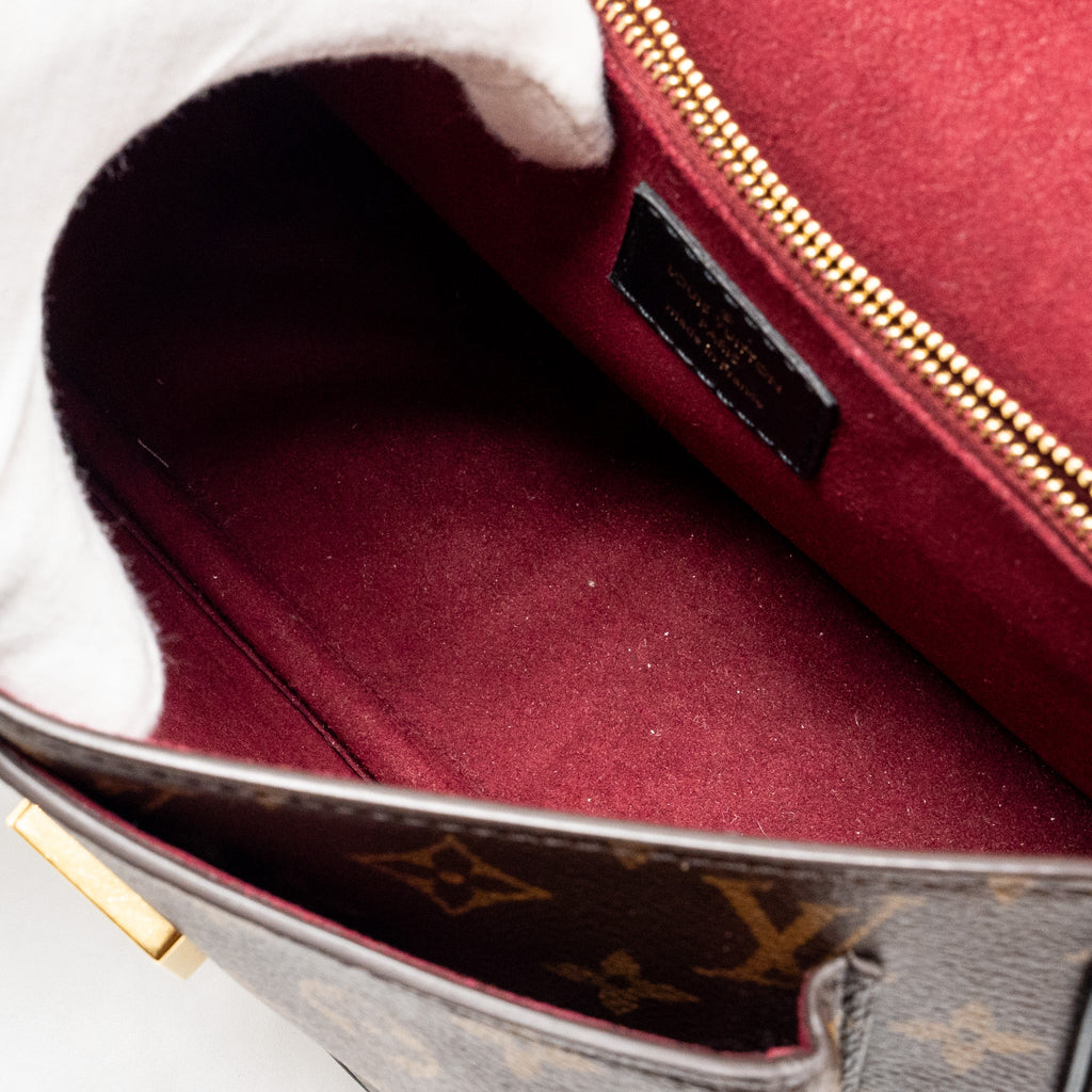 LOUIS VUITTON PASSY MONOGRAM CANVAS BLACK/GOLD HARDWARE