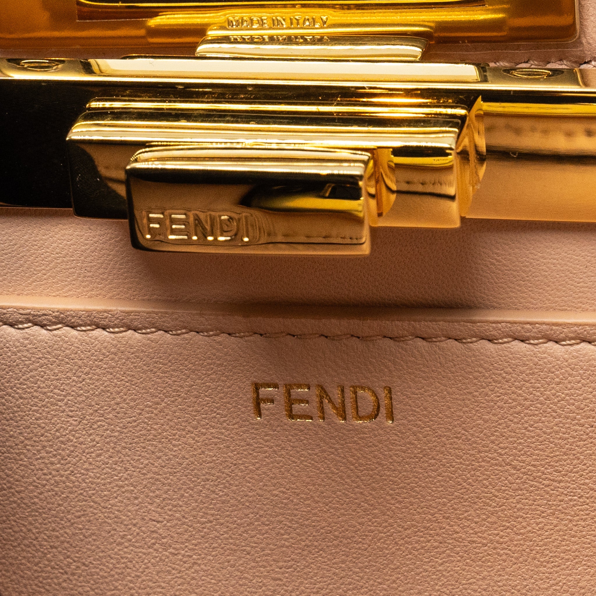 FENDI ISEEU MEDIUM PEEKABOO CALFSKIN BLACK/LIGHT PINK GHW