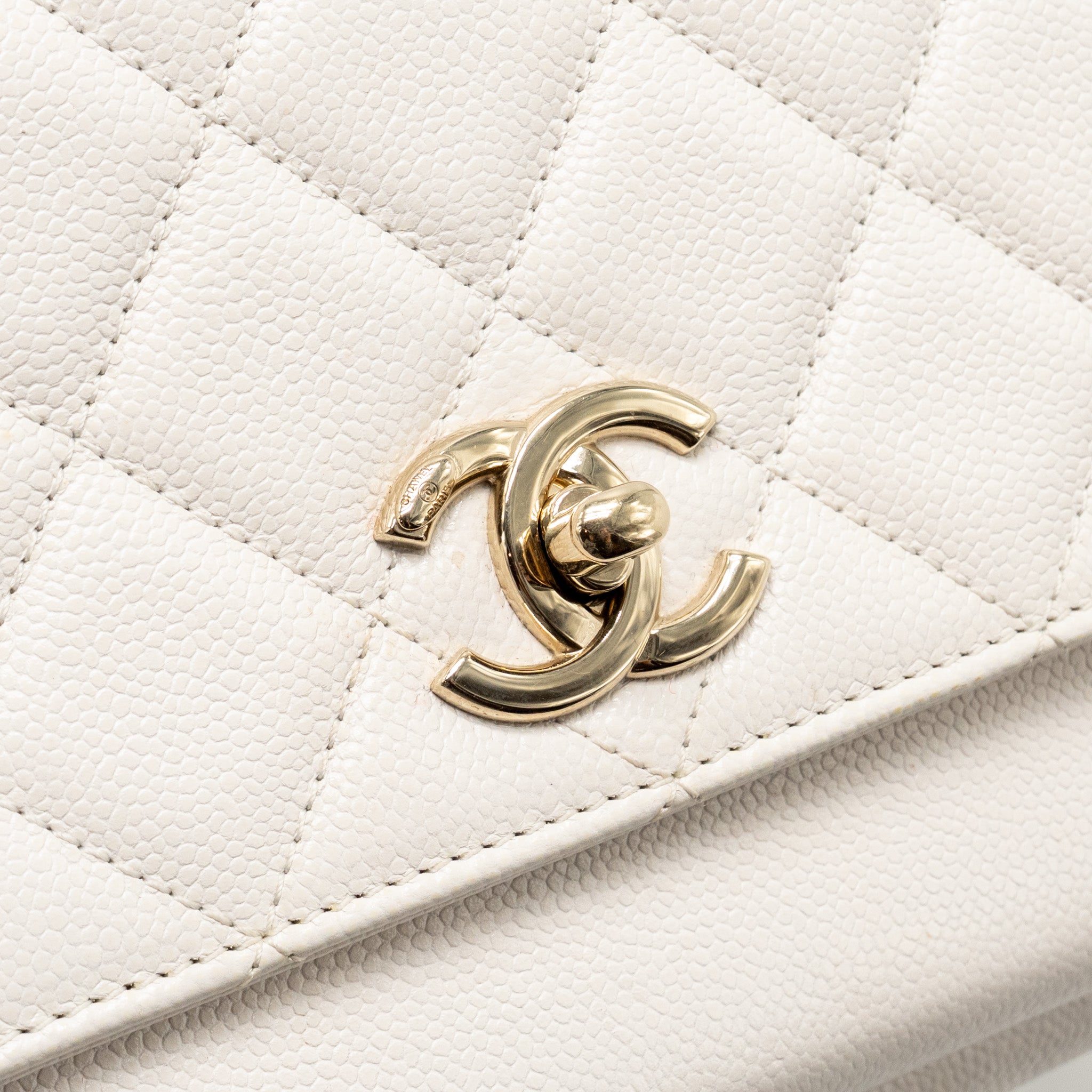 CHANEL MEDIUM BUSINESS AFFINITY CAVIAR WHITE LGHW