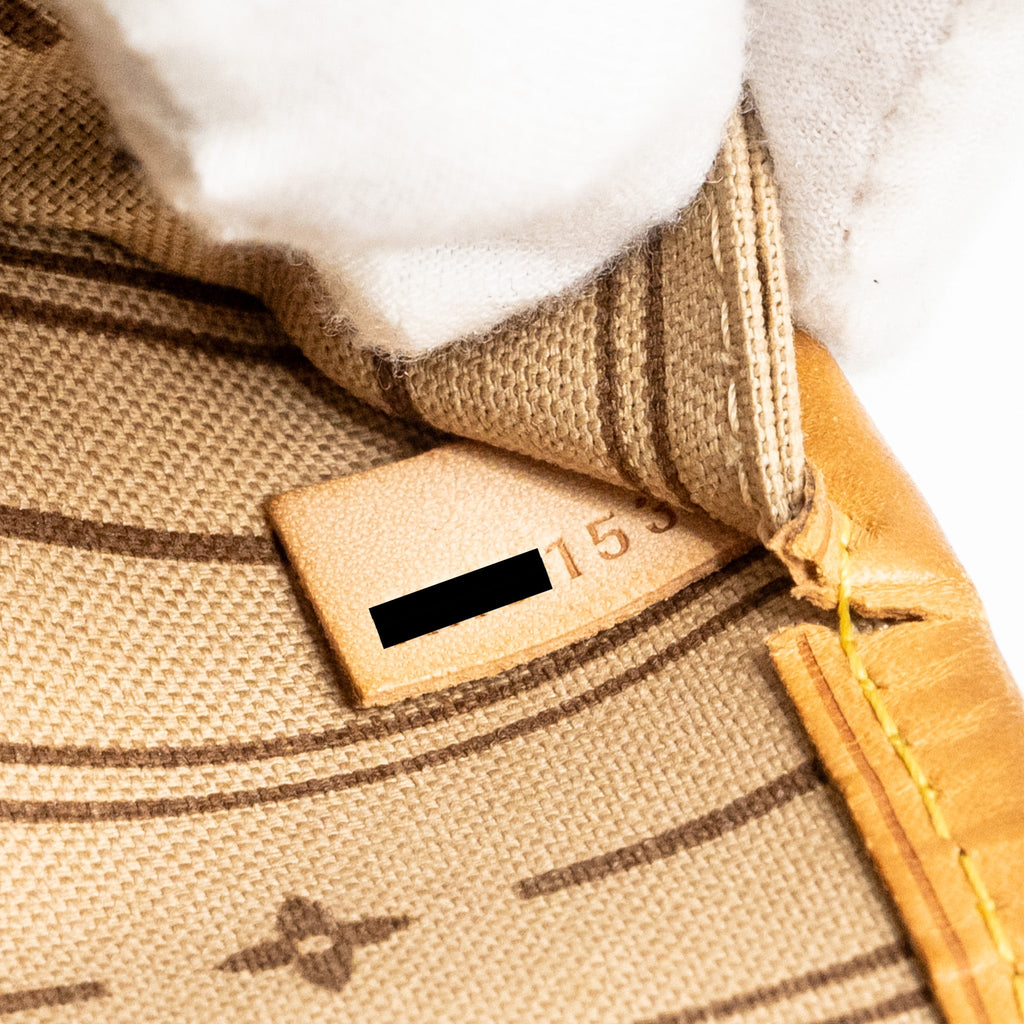 LOUIS VUITTON NEVERFULL MM MONOGRAM CANVAS GHW