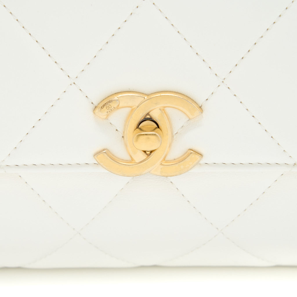 CHANEL QUILTED FLAP BAG WITH LETTER CHAIN LAMBSKIN WHITE GHW (MICROCHIP)