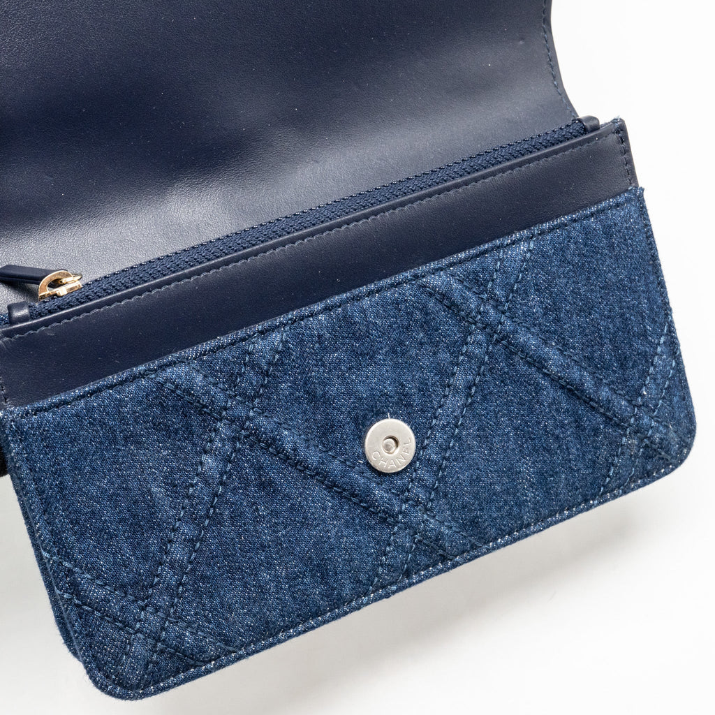 CHANEL 19 WALLET ON CHAIN DENIM DARK BLUE MULTICOLOUR HARDWARE (MICROCHIP)