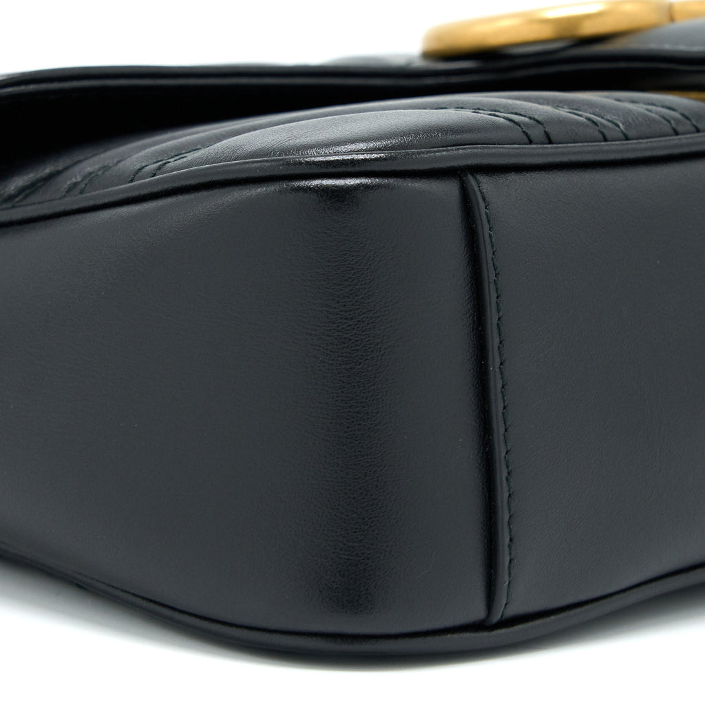 GUCCI GG MARMONT SMALL MATELASSE SHOULDER BAG BLACK GHW