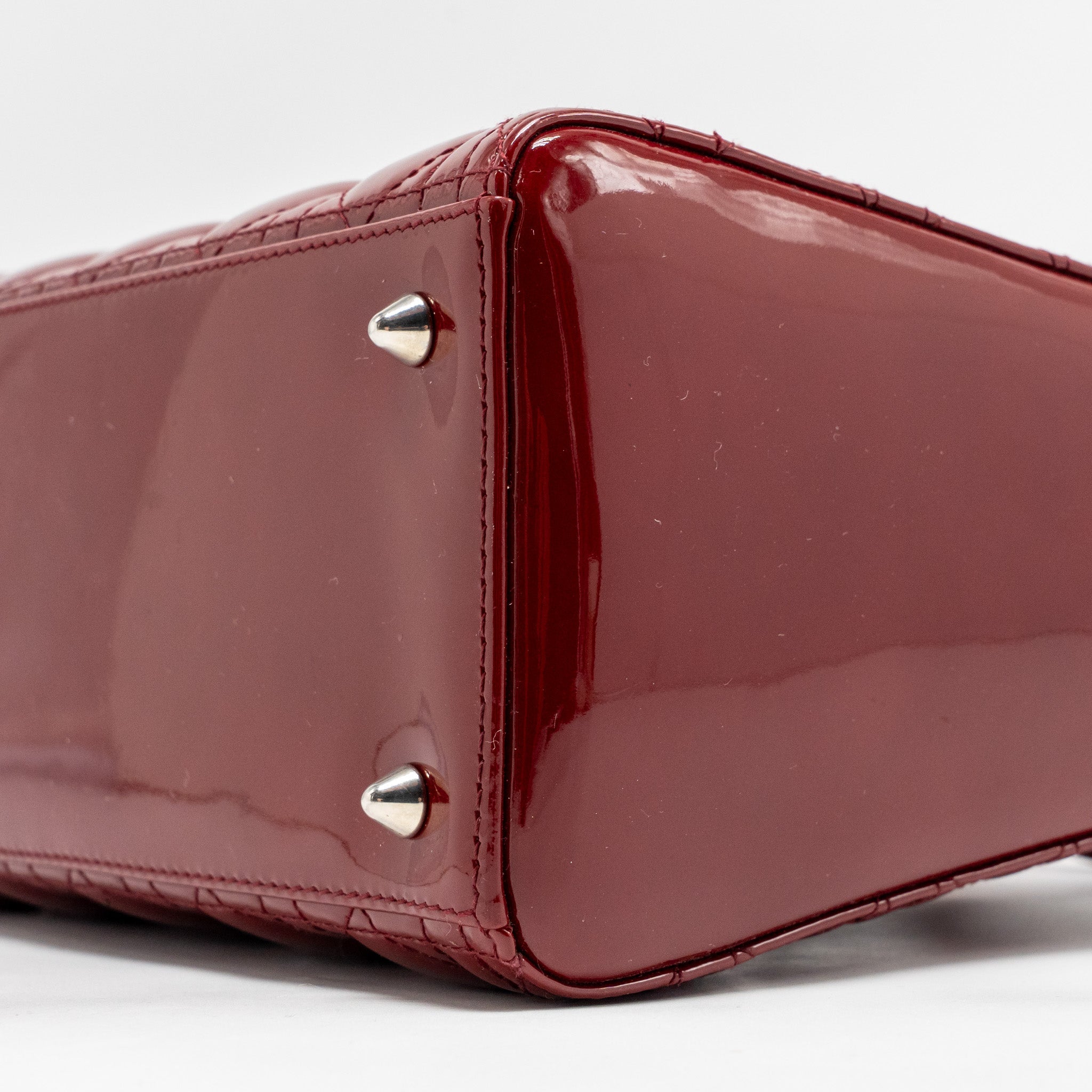 DIOR MEDIUM LADY DIOR PATENT RED SHW