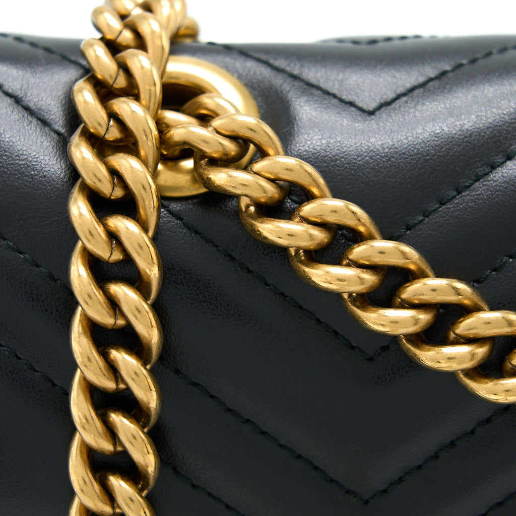 GUCCI GG MARMONT SMALL MATELASSE SHOULDER BAG BLACK GHW