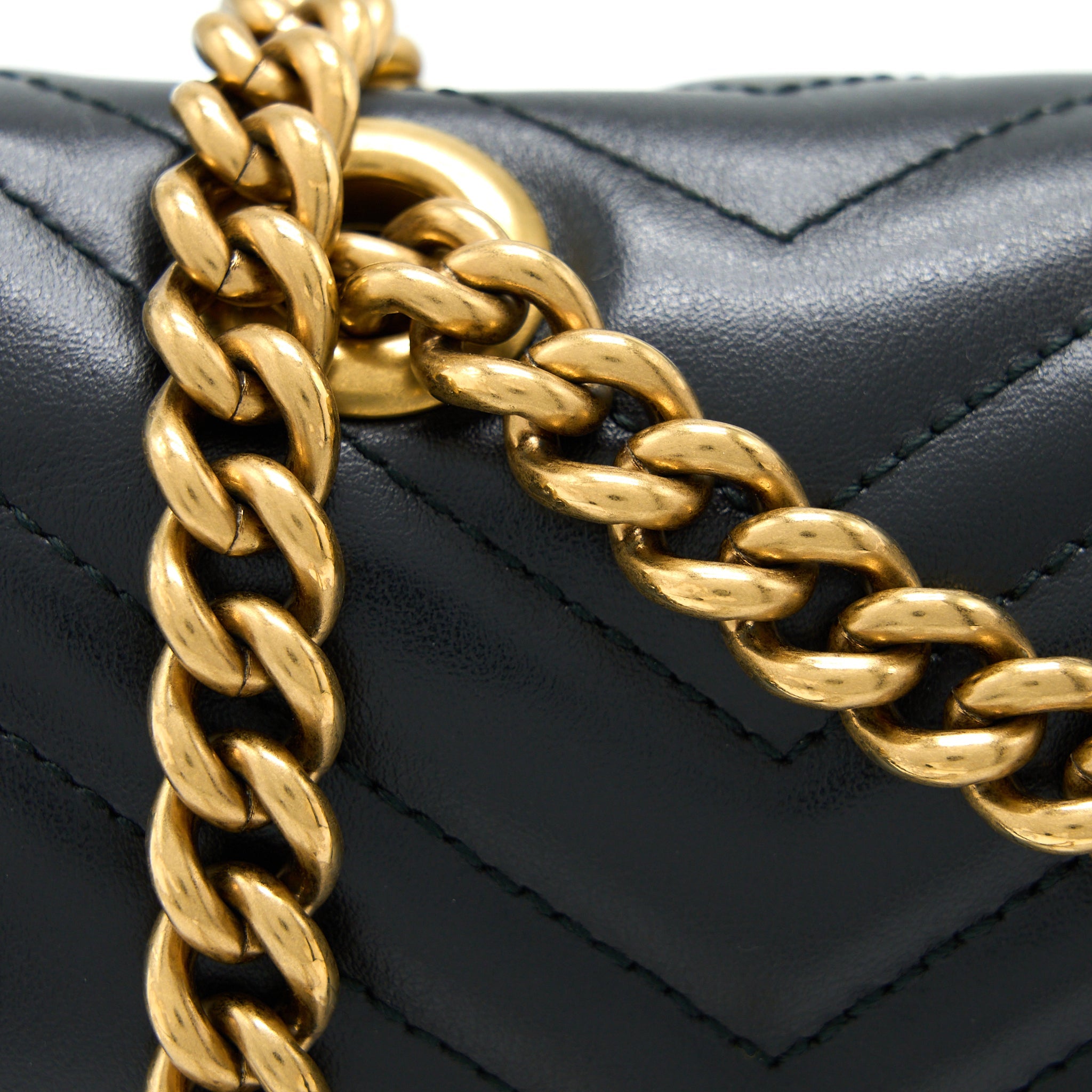 GUCCI GG MARMONT SMALL MATELASSE SHOULDER BAG BLACK GHW