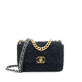 CHANEL TWEED SMALL 19 FLAP BAG