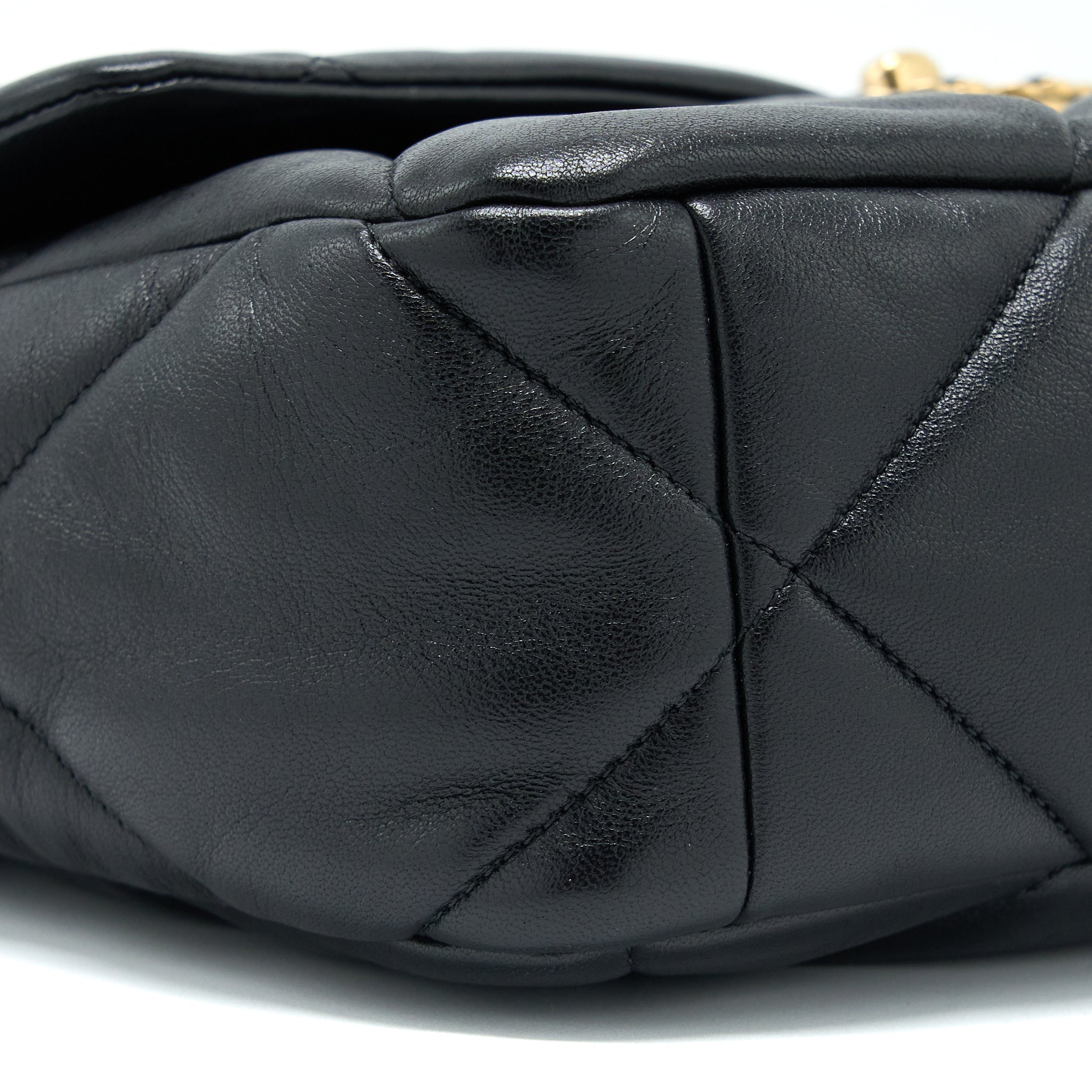 CHANEL MEDIUM 19 BAG LAMBSKIN BLACK MULTICOLOUR HARDWARE