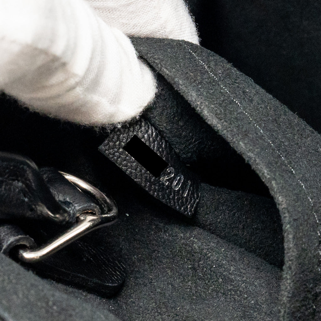 LOUIS VUITTON TWIST TOTE BAG EPI BLACK SHW