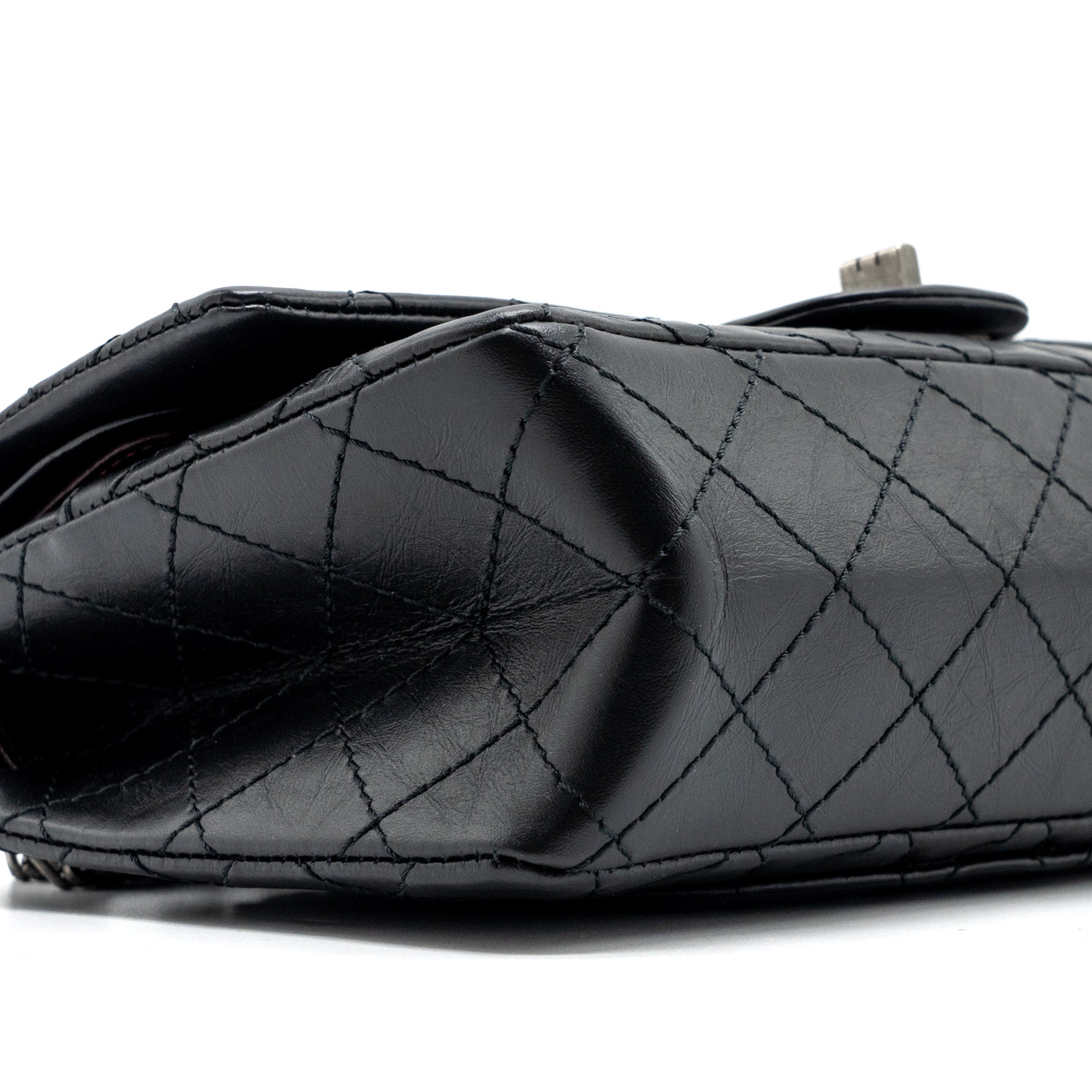 CHANEL SMALL 2.55 REISSUE FLAP BAG AGED CALFSKIN BLACK RUTHENIUM HARDWARE(MICROCHIP)