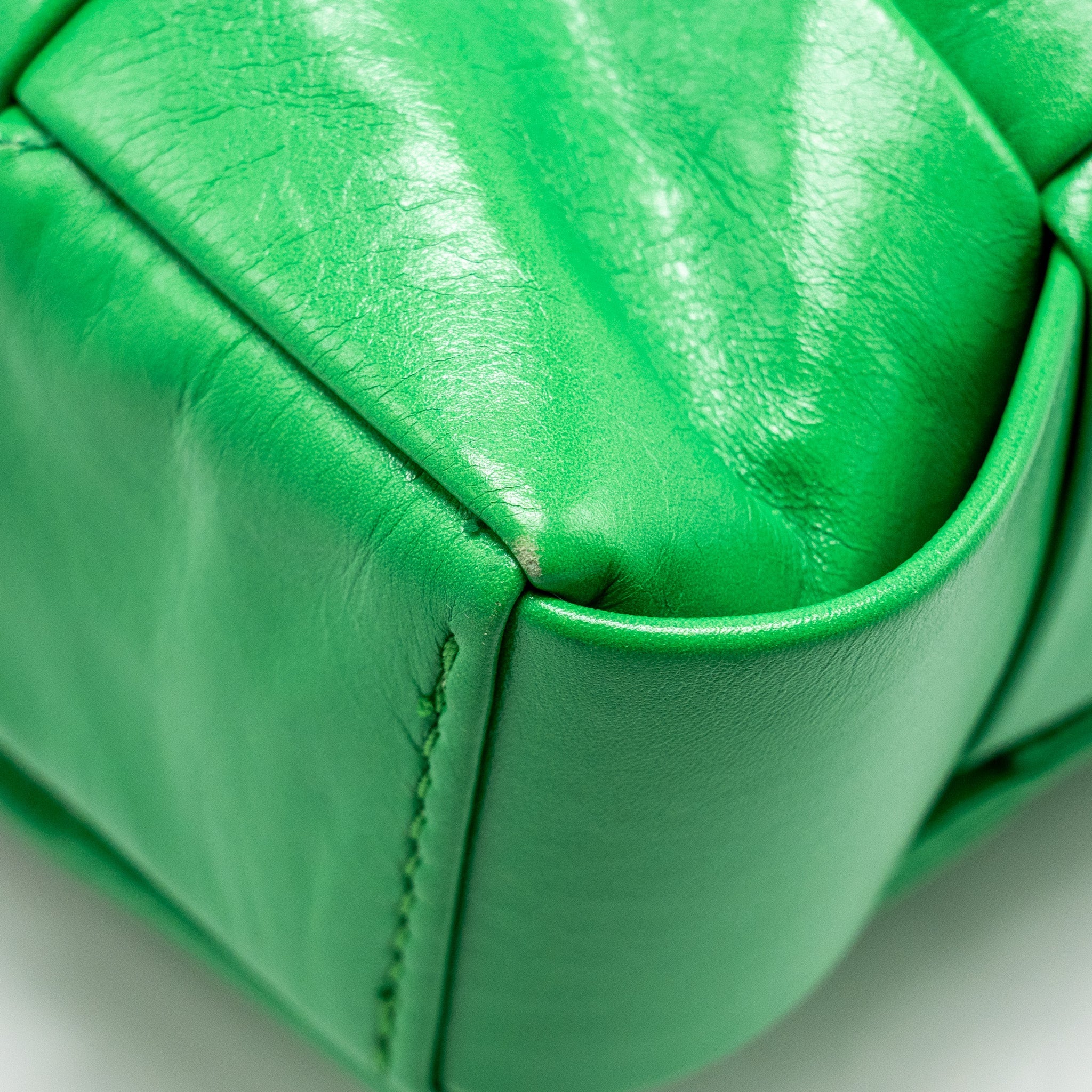 BOTTEGA VENETA MAXI CASSETTE BAG LAMBSKIN GREEN SHW