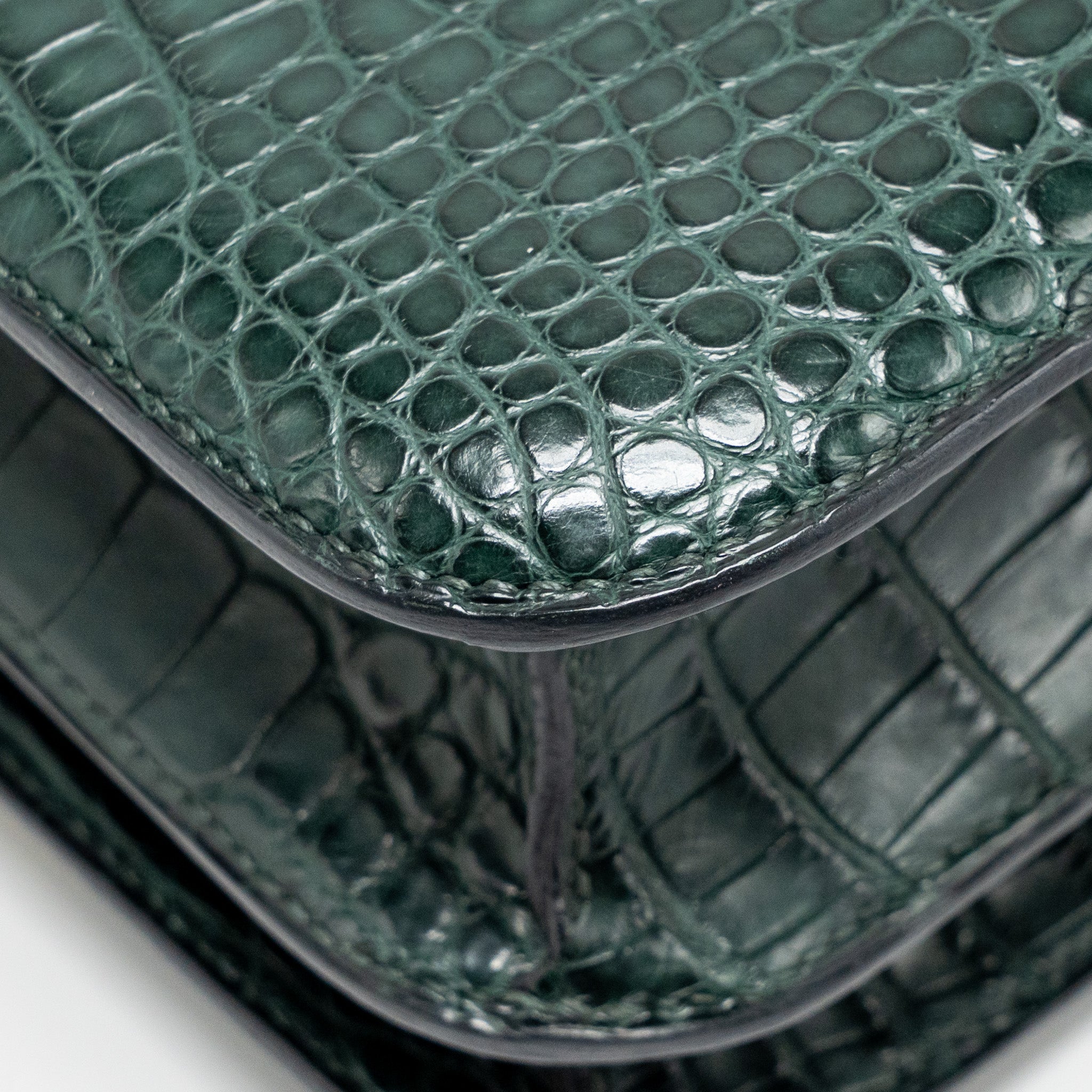 HERMES CONSTANCE 24 ALLIGATOR MISSISSIPPIENSIS MAT VERT FONCE GHW