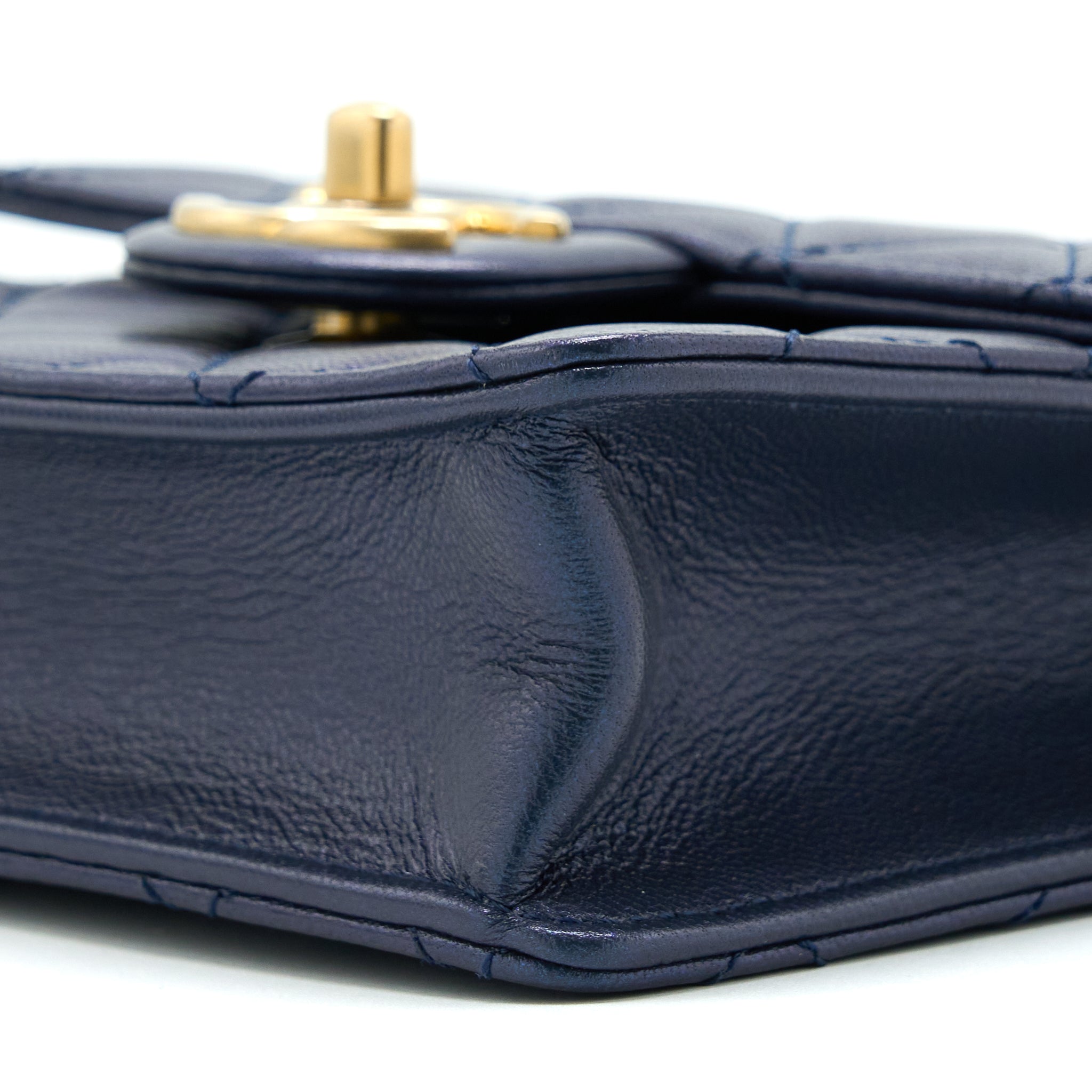 CHANEL VERTICAL PEARL FLAP BAG LAMBSKIN DARK BLUE GHW
