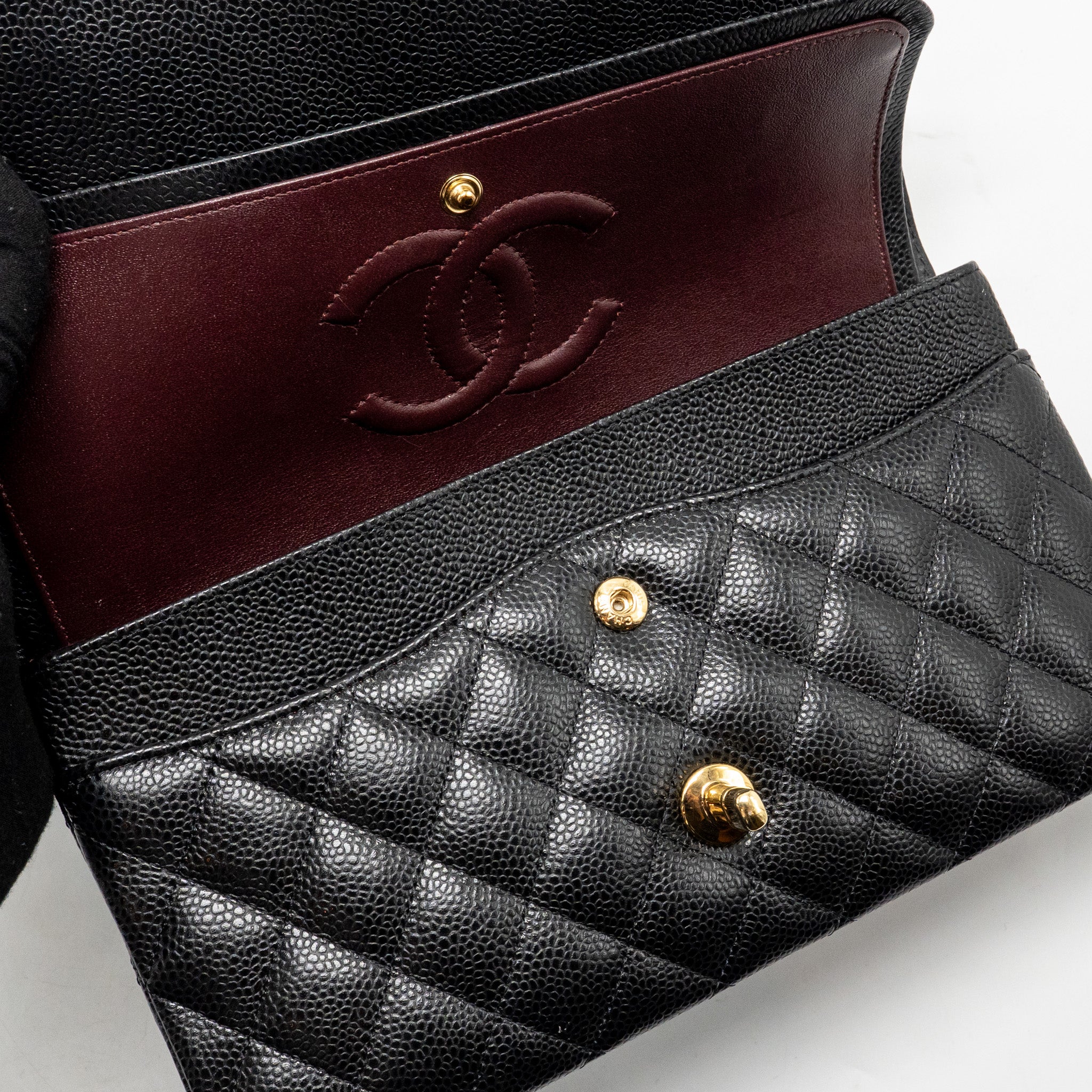 CHANEL MEDIUM CLASSIC DOUBLE FLAP BAG CAVIAR BLACK GHW
