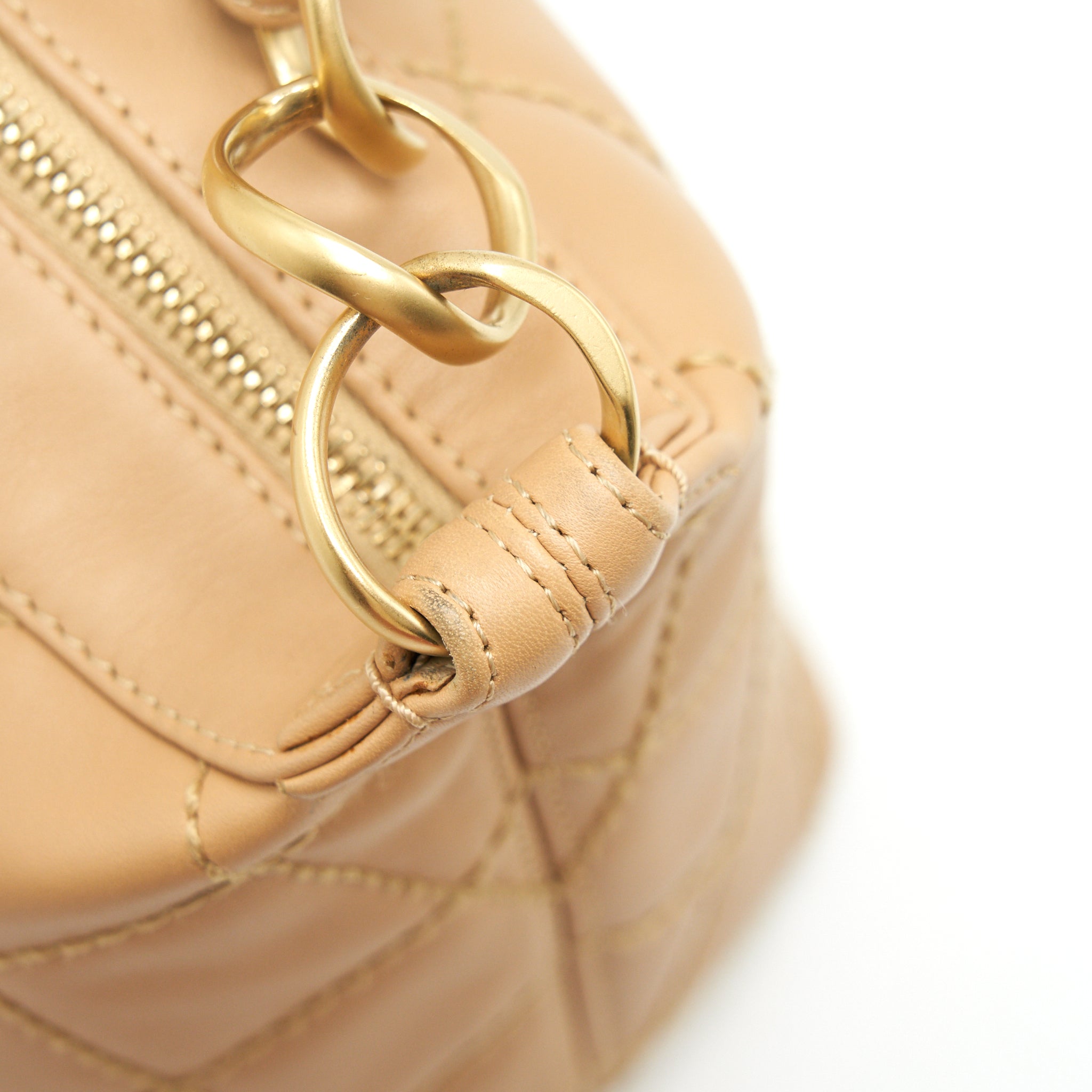 CHANEL VINTAGE QUILTED BEIGE SHOULDER BAG