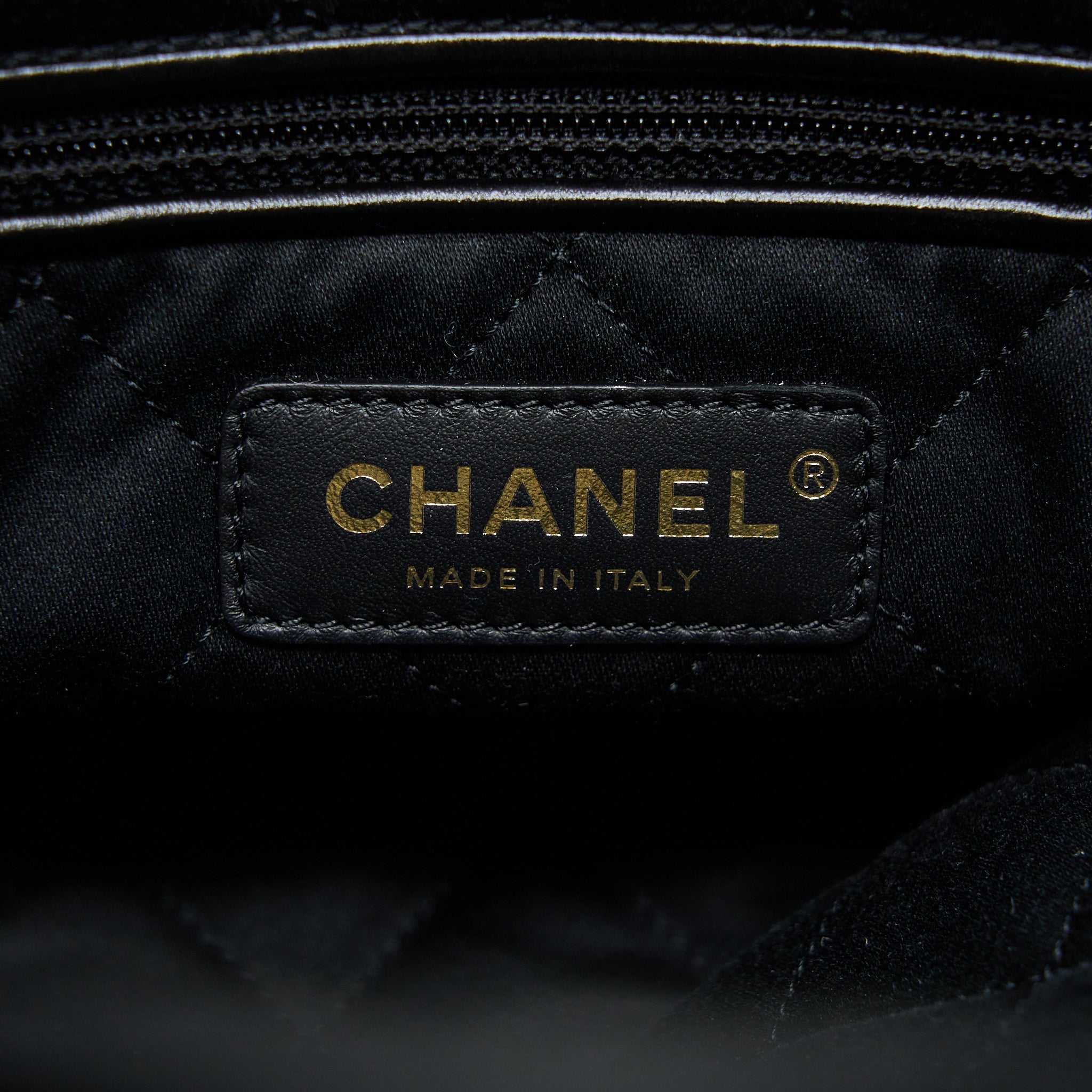 CHANEL SMALL 22 BAG GOLD LETTER SHINY CALFSKIN BLACK GHW (MICROCHIP)