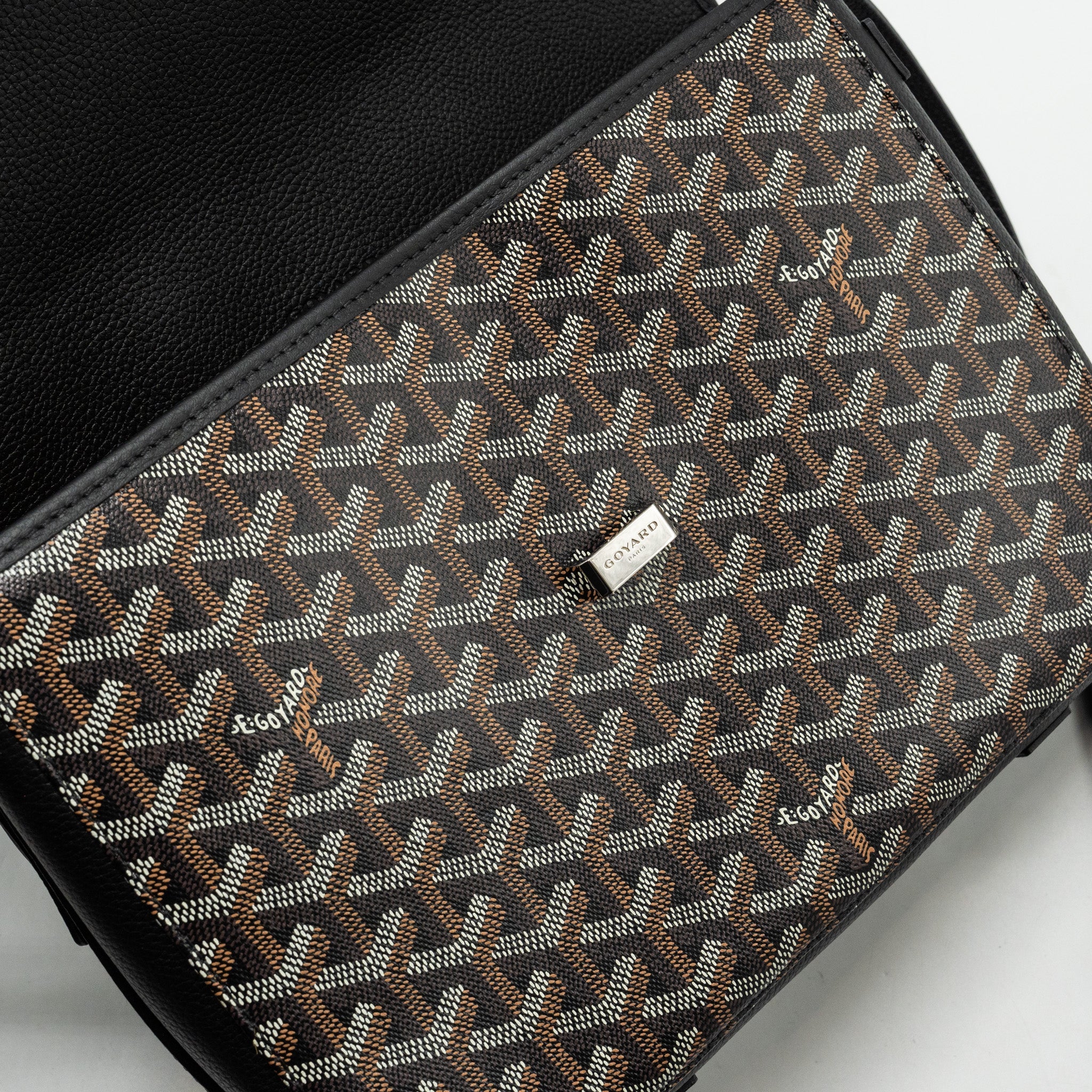 GOYARD BELVEDERE MM MESSENGER BAG GOYARDINE CANVAS/CALFSKIN BLACK SHW
