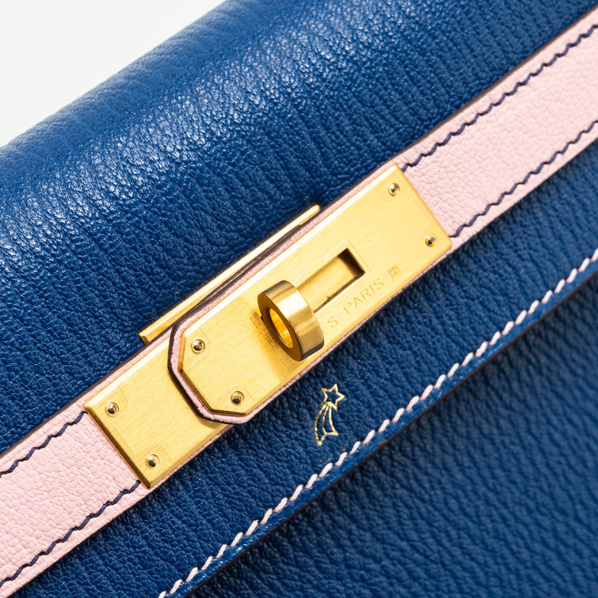 HERMES KELLY 28 SPECIAL ORDER CHEVRE MYSORE BLUE SAPPHIRE / ROSE SAKURA BRUSHED GHW